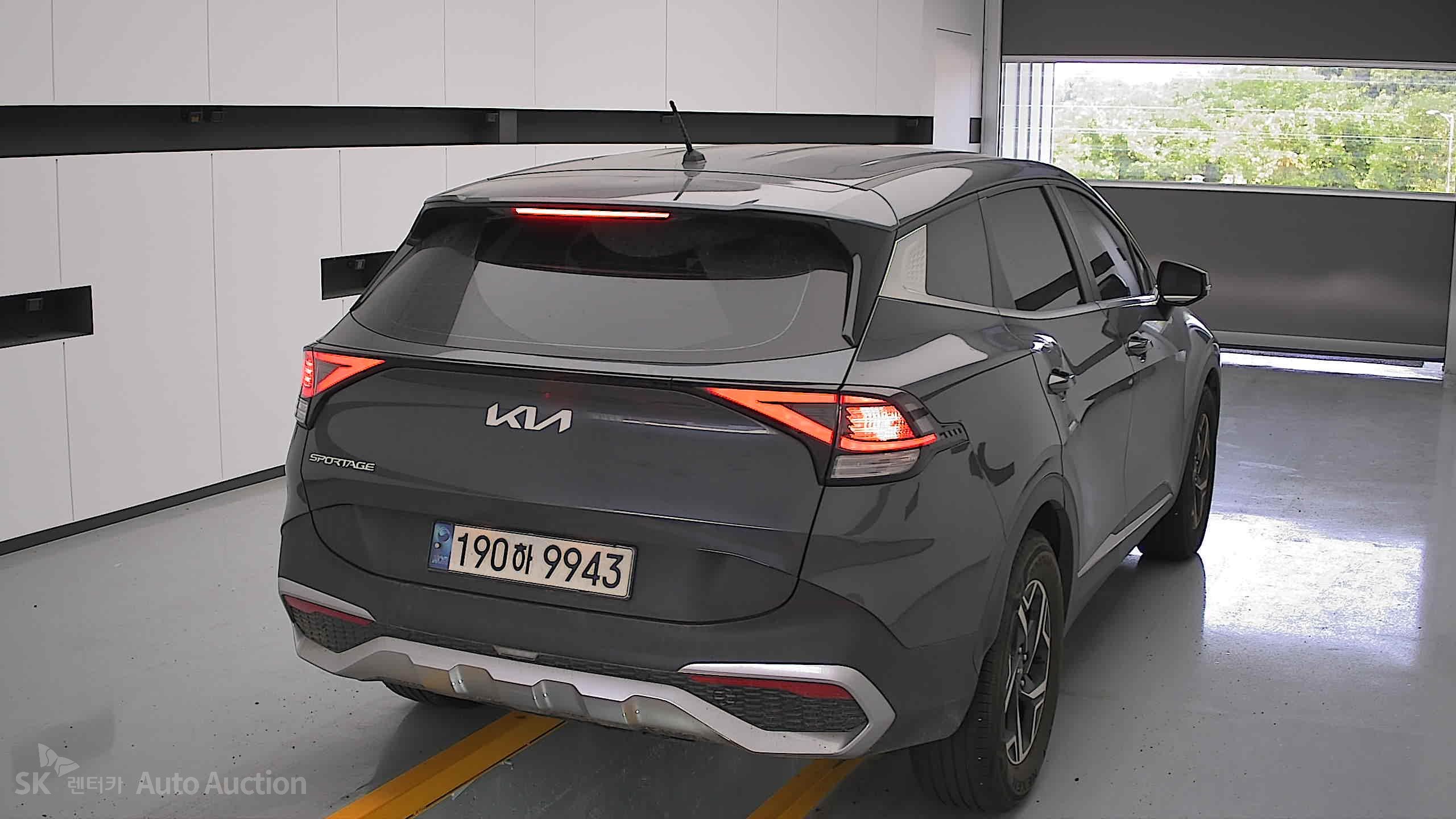 2023 - kia sportage