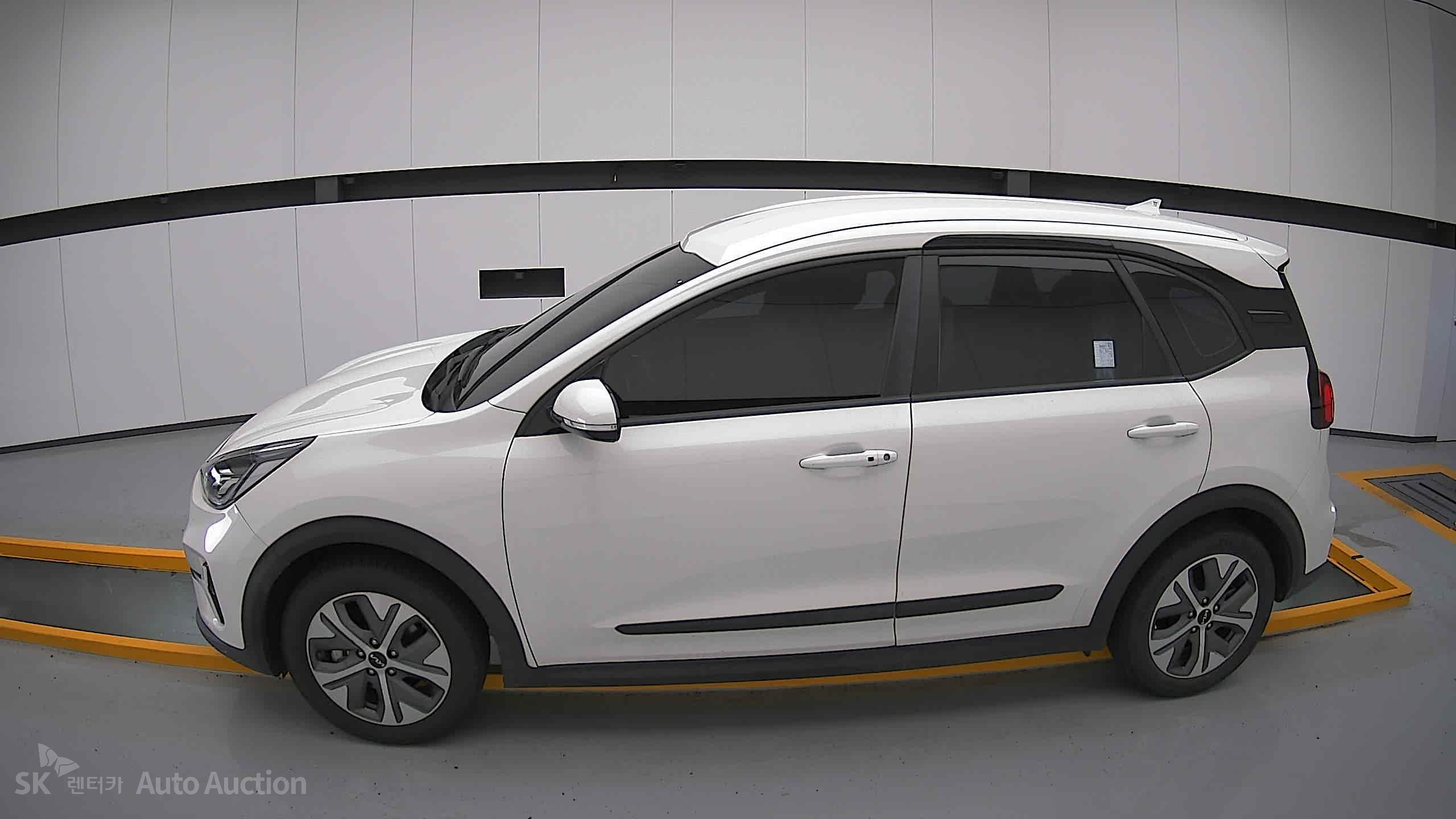 2023 - kia niro