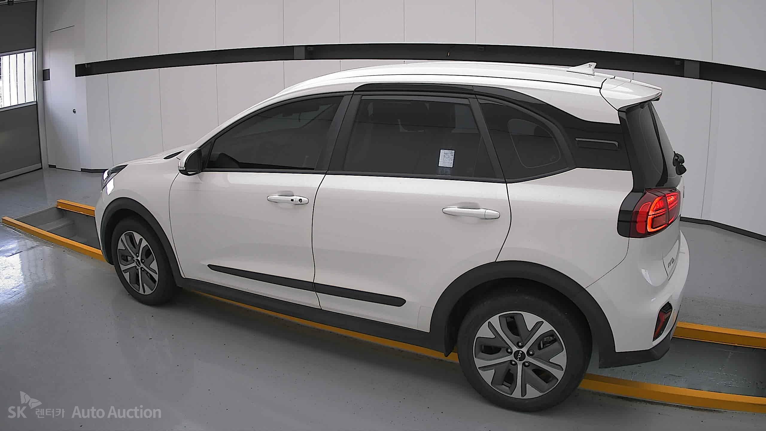 2023 - kia niro