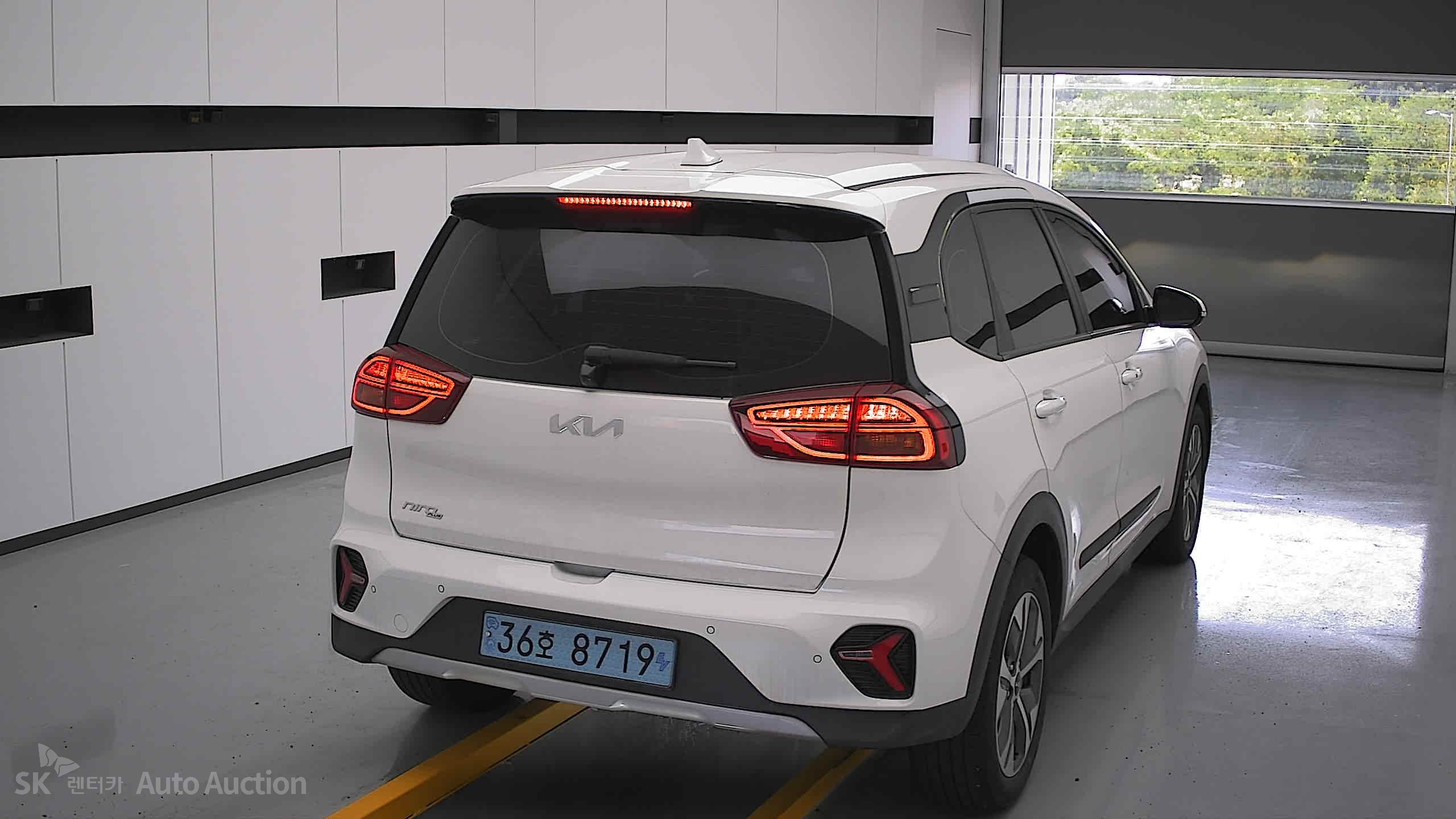 2023 - kia niro