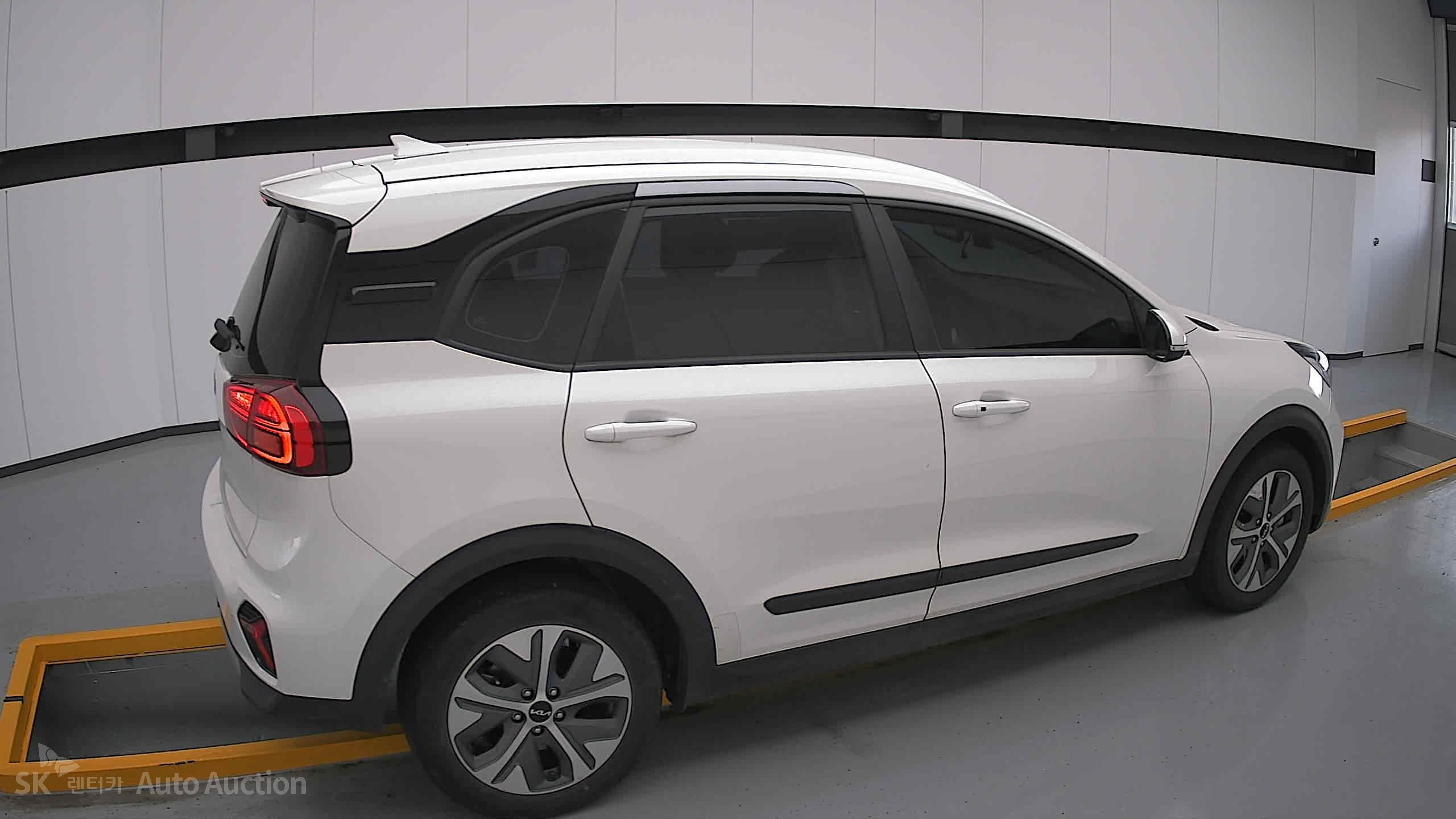 2023 - kia niro