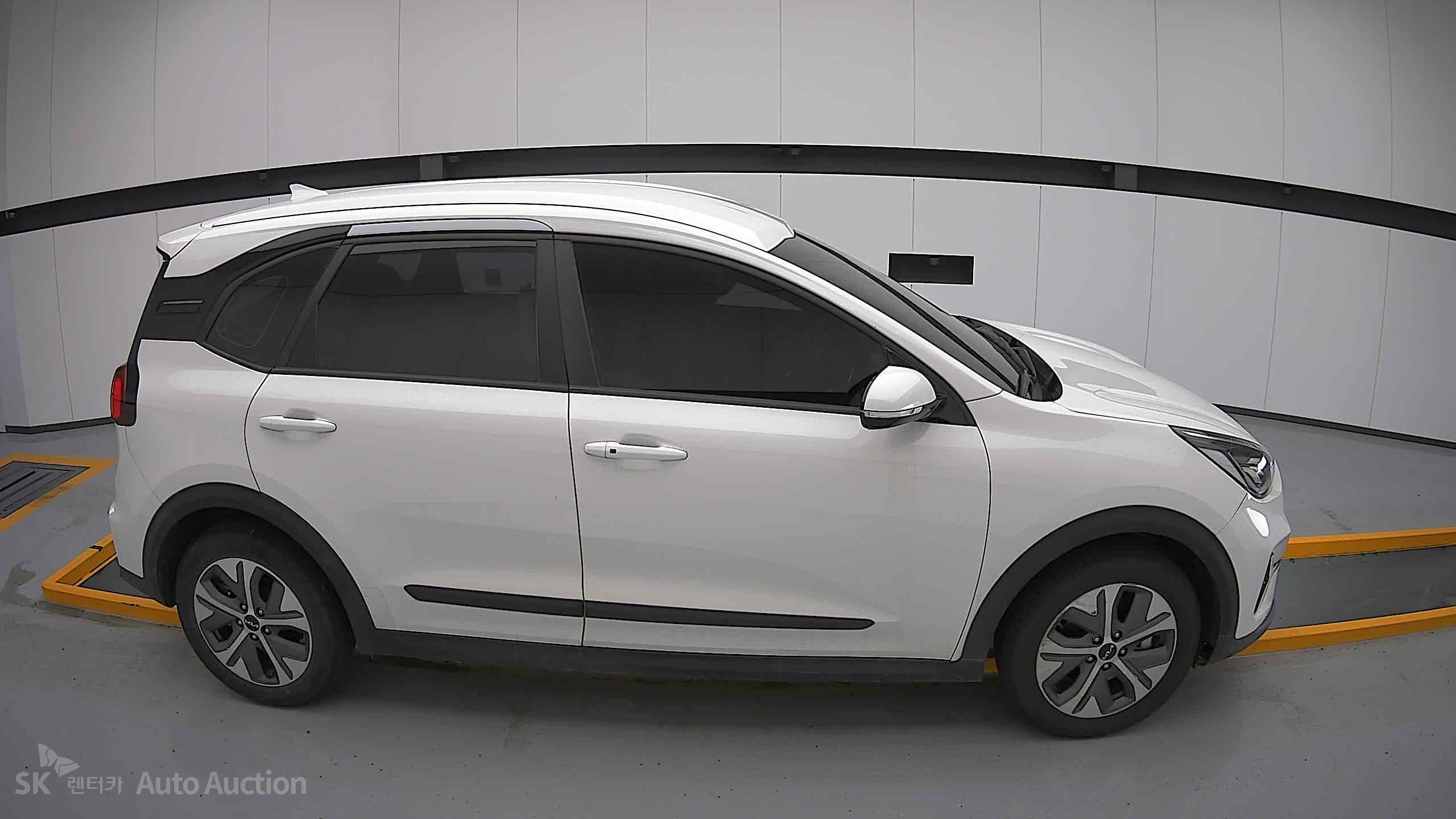 2023 - kia niro