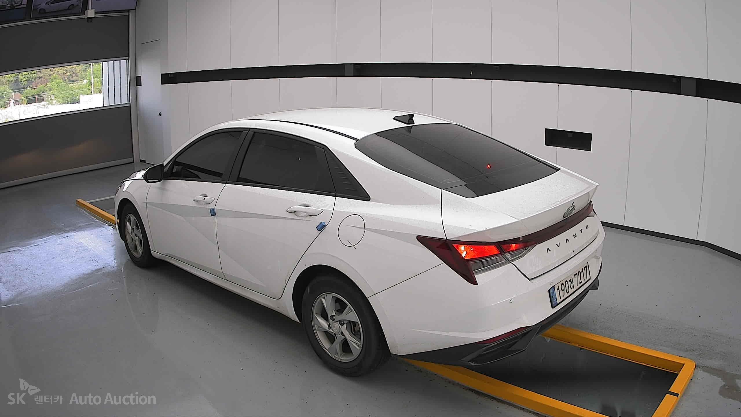 2023 - hyundai avante