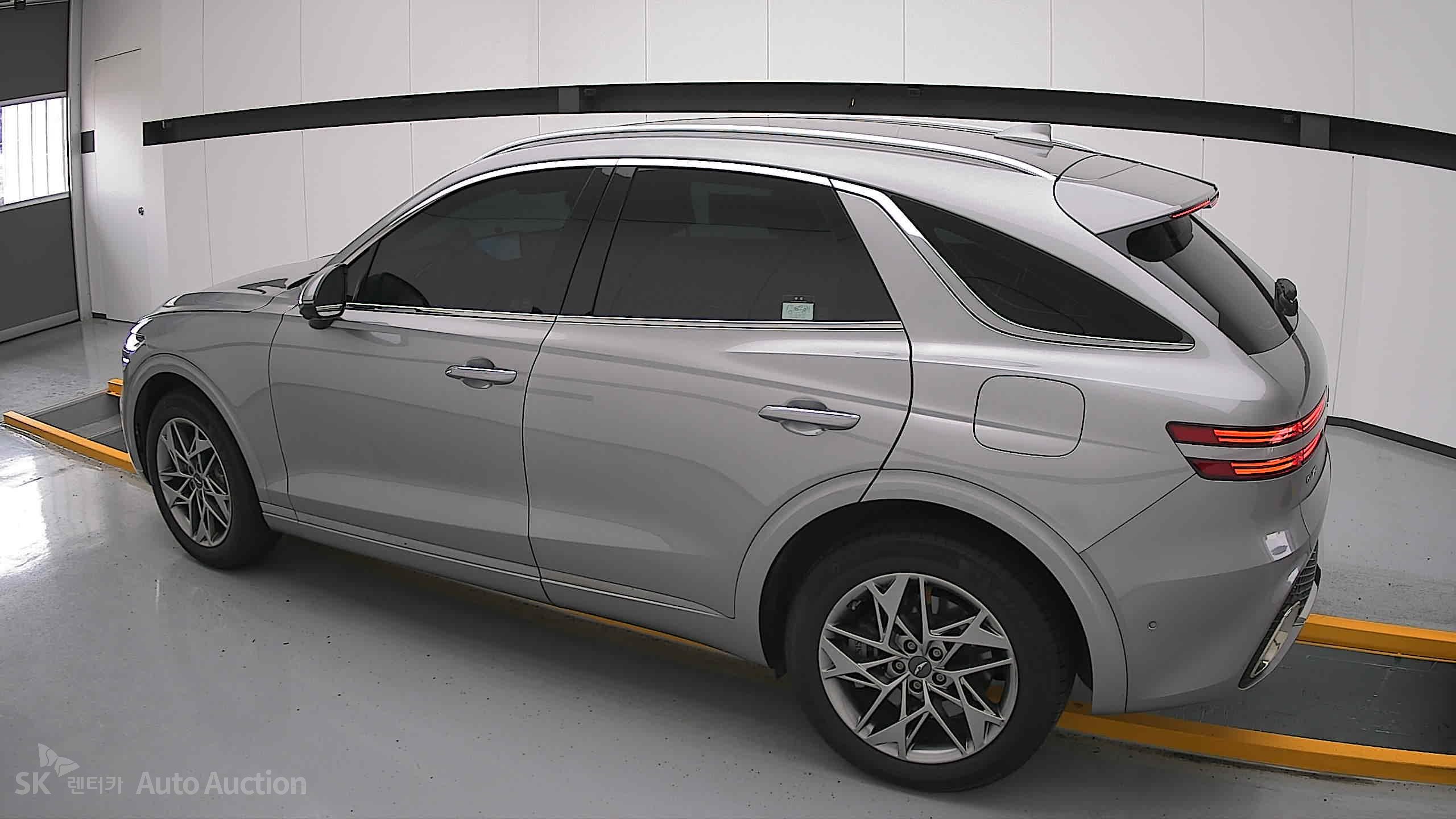 2023 - genesis gv70