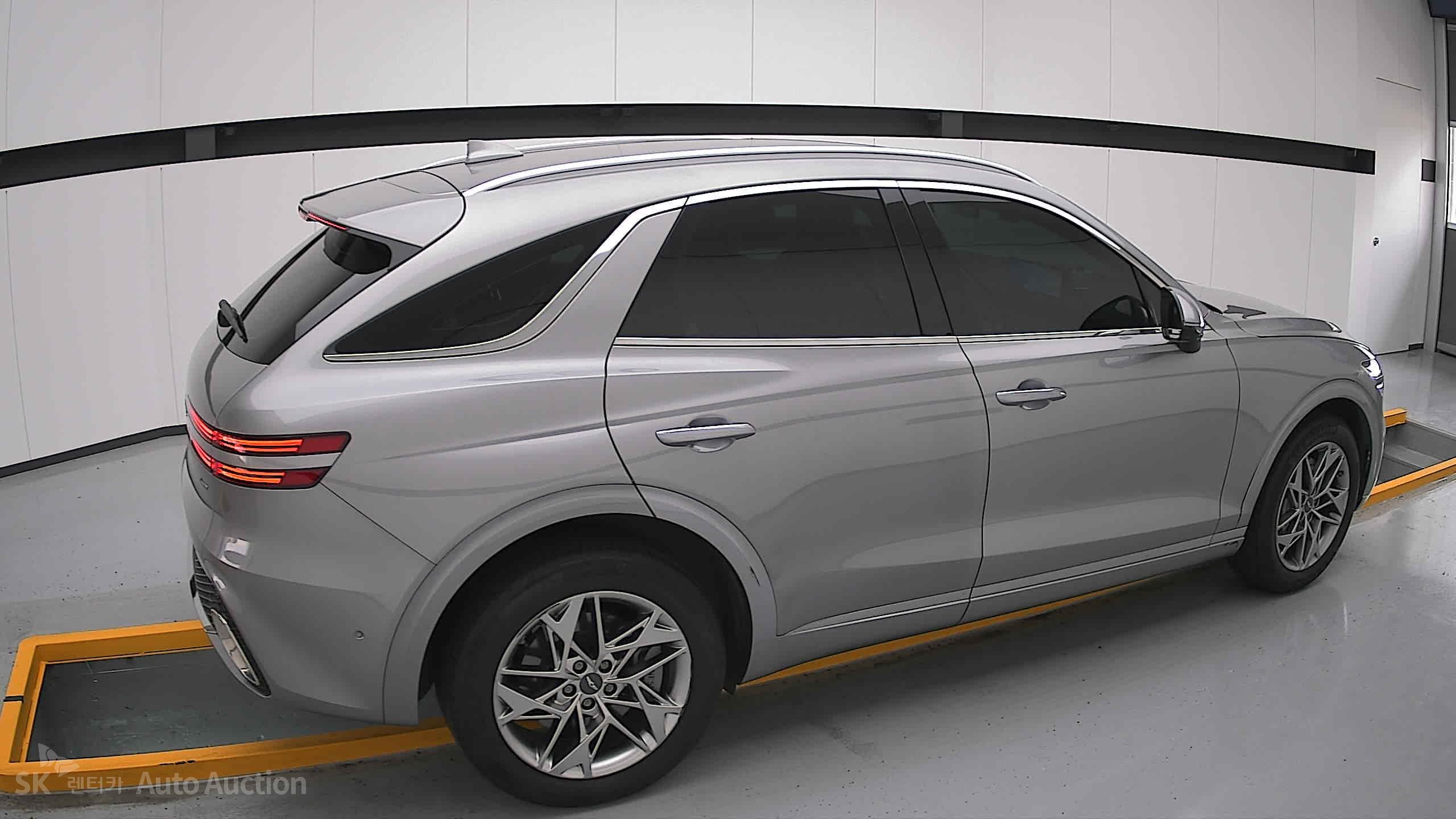 2023 - genesis gv70
