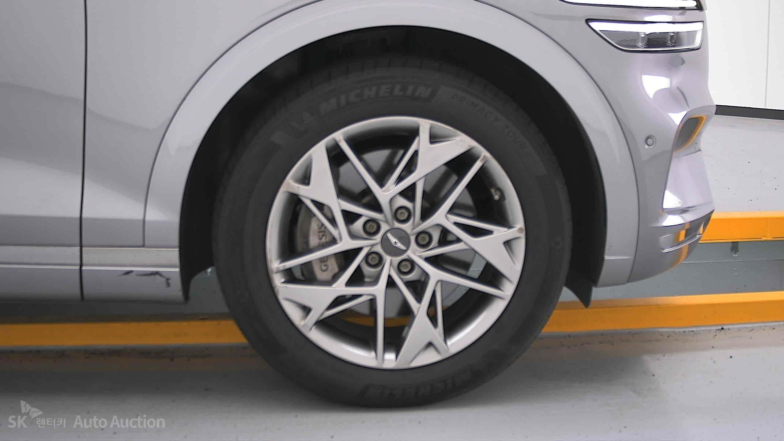 2023 - genesis gv70