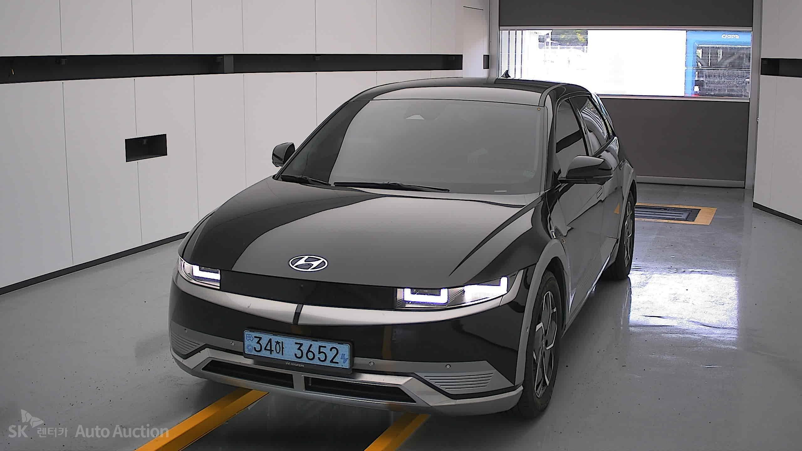2022 - hyundai ioniq