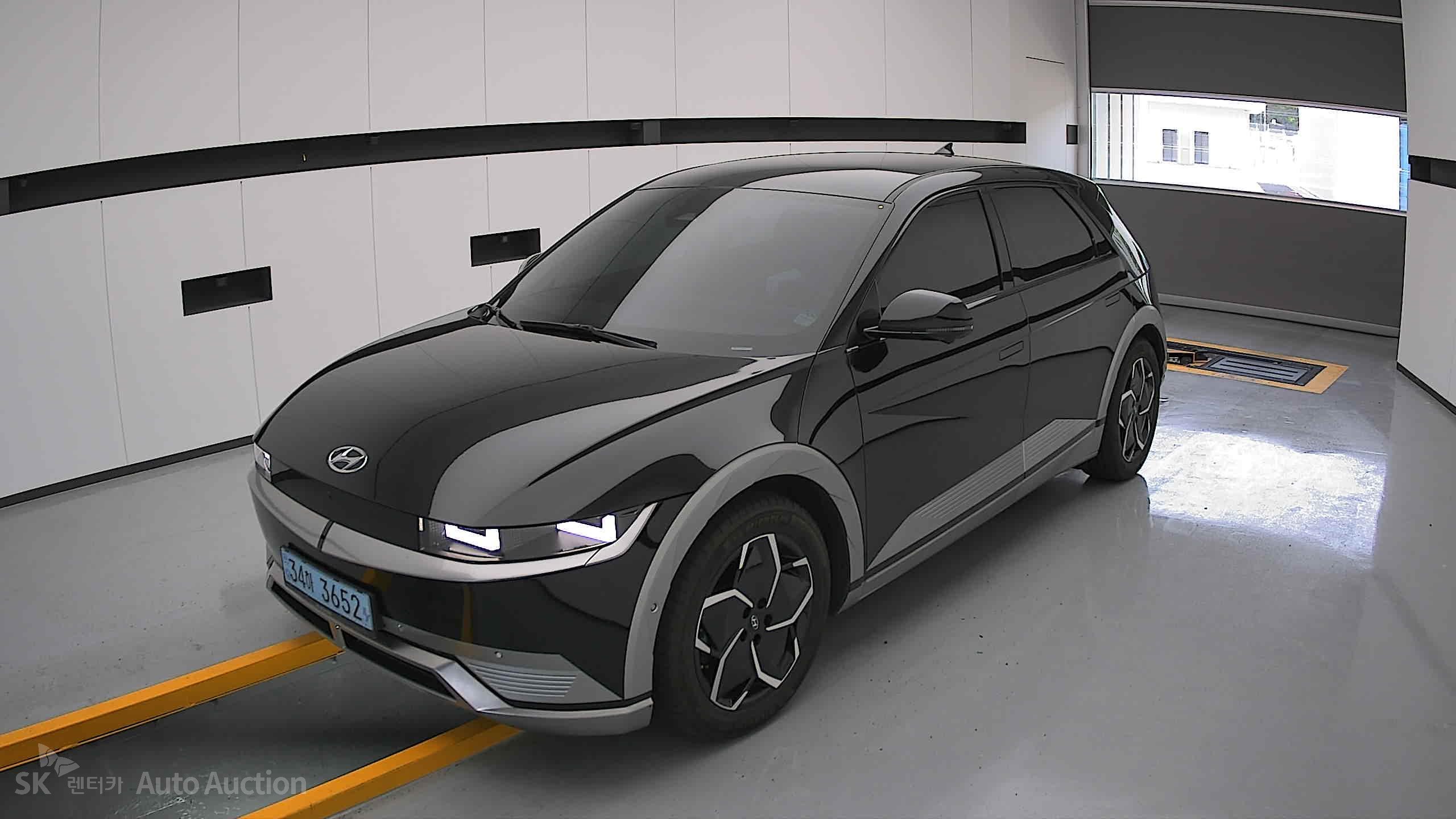 2022 - hyundai ioniq