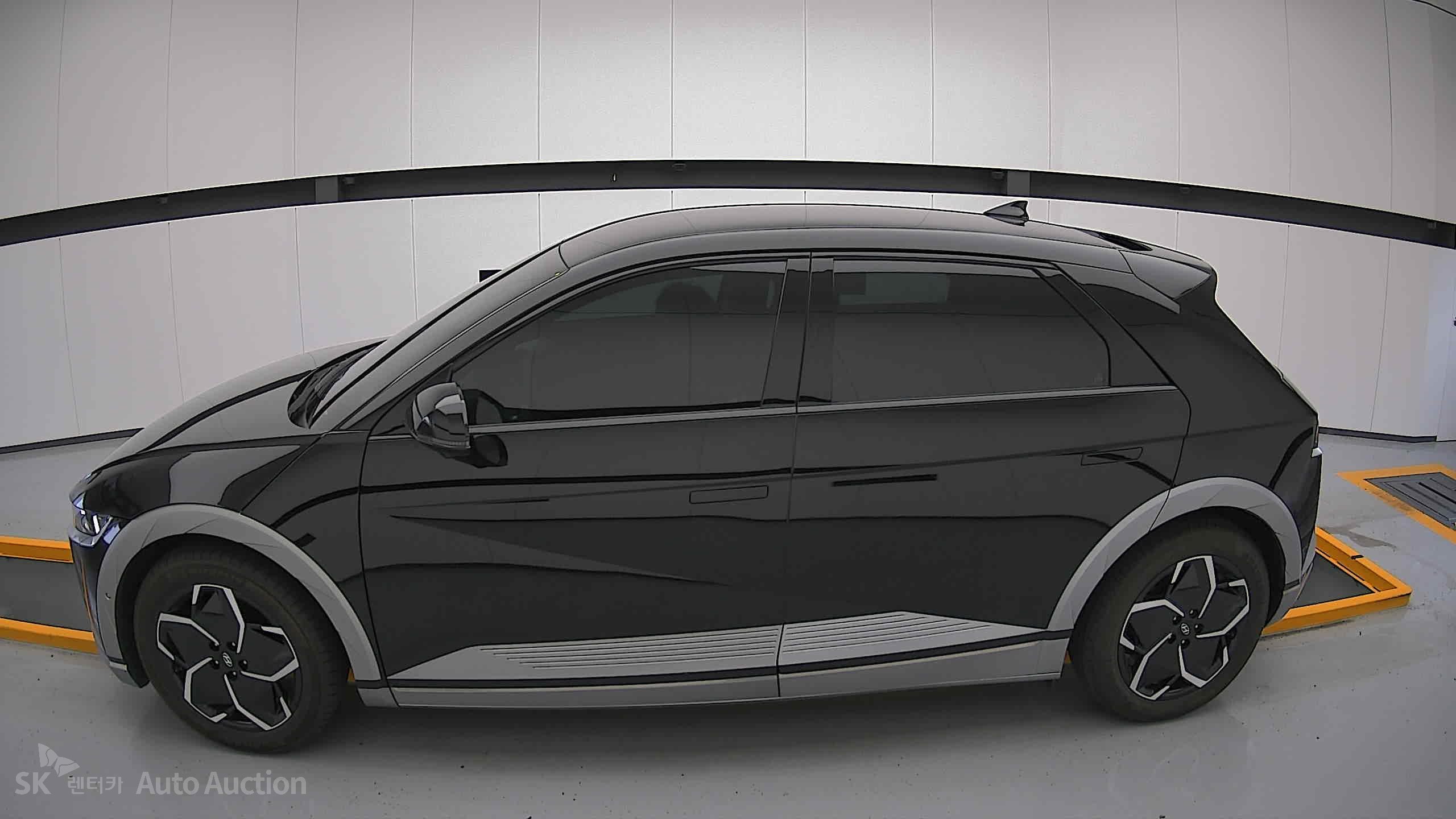 2022 - hyundai ioniq