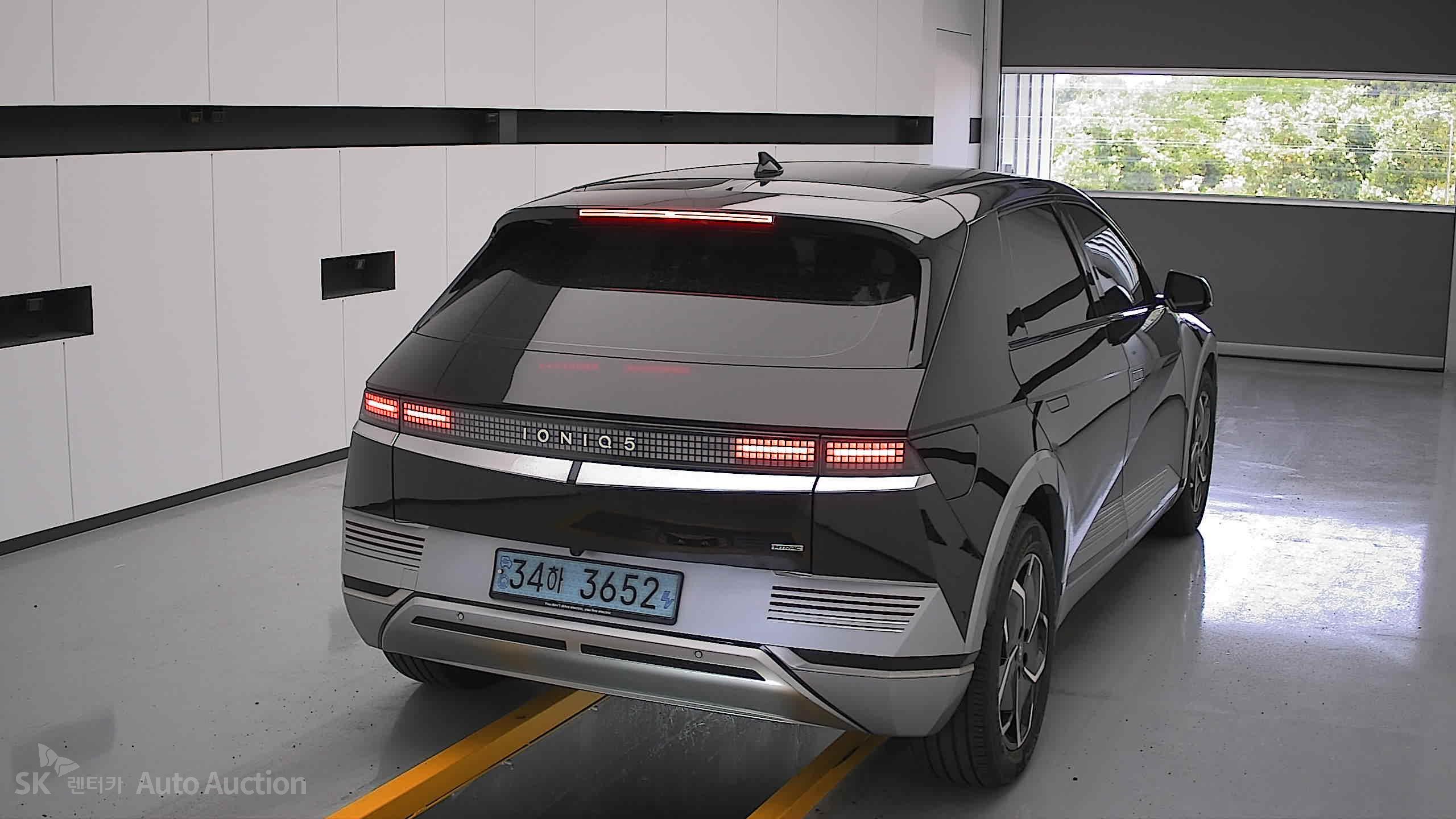 2022 - hyundai ioniq