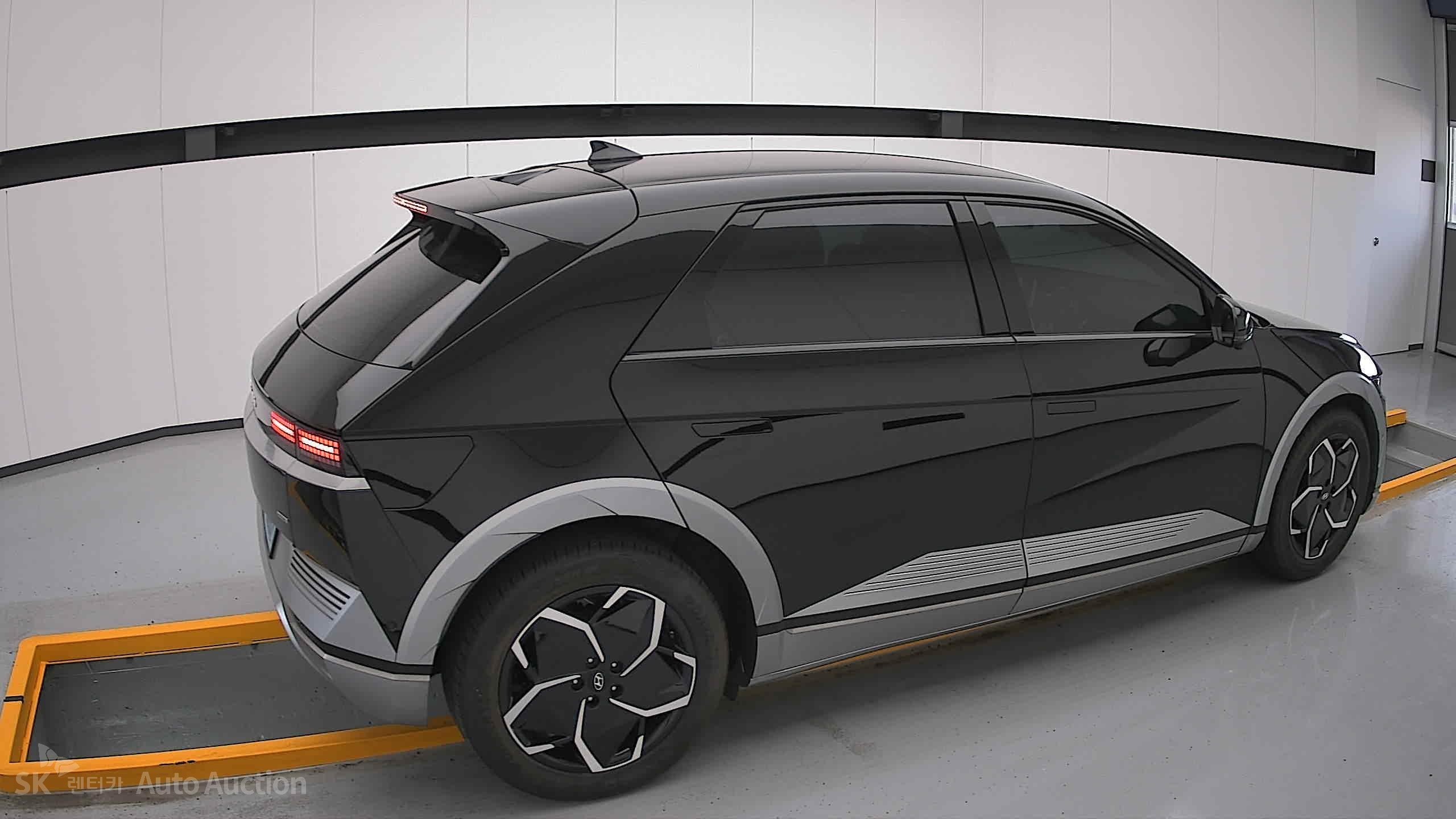 2022 - hyundai ioniq