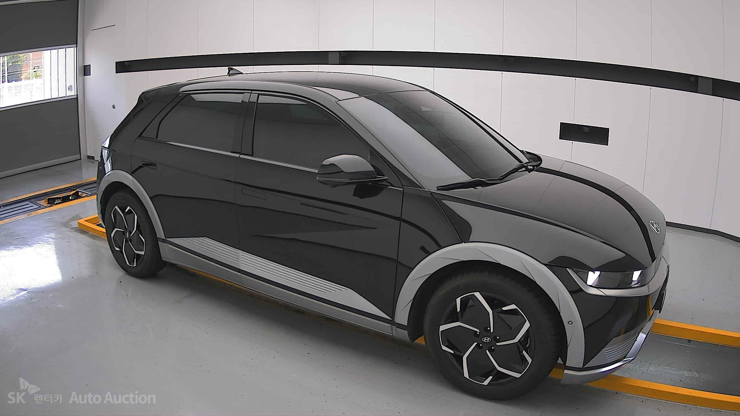 2022 - hyundai ioniq