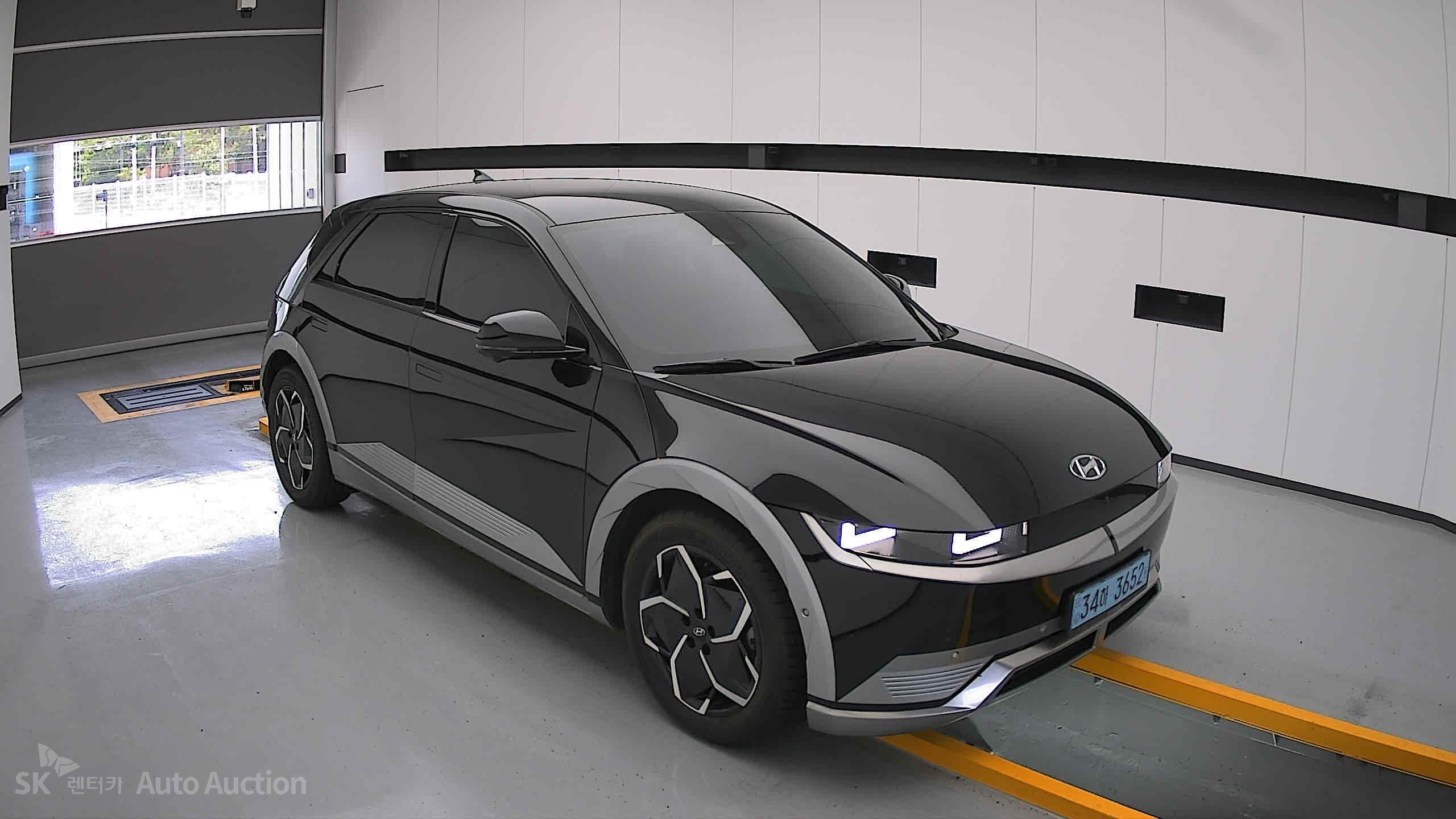 2022 - hyundai ioniq