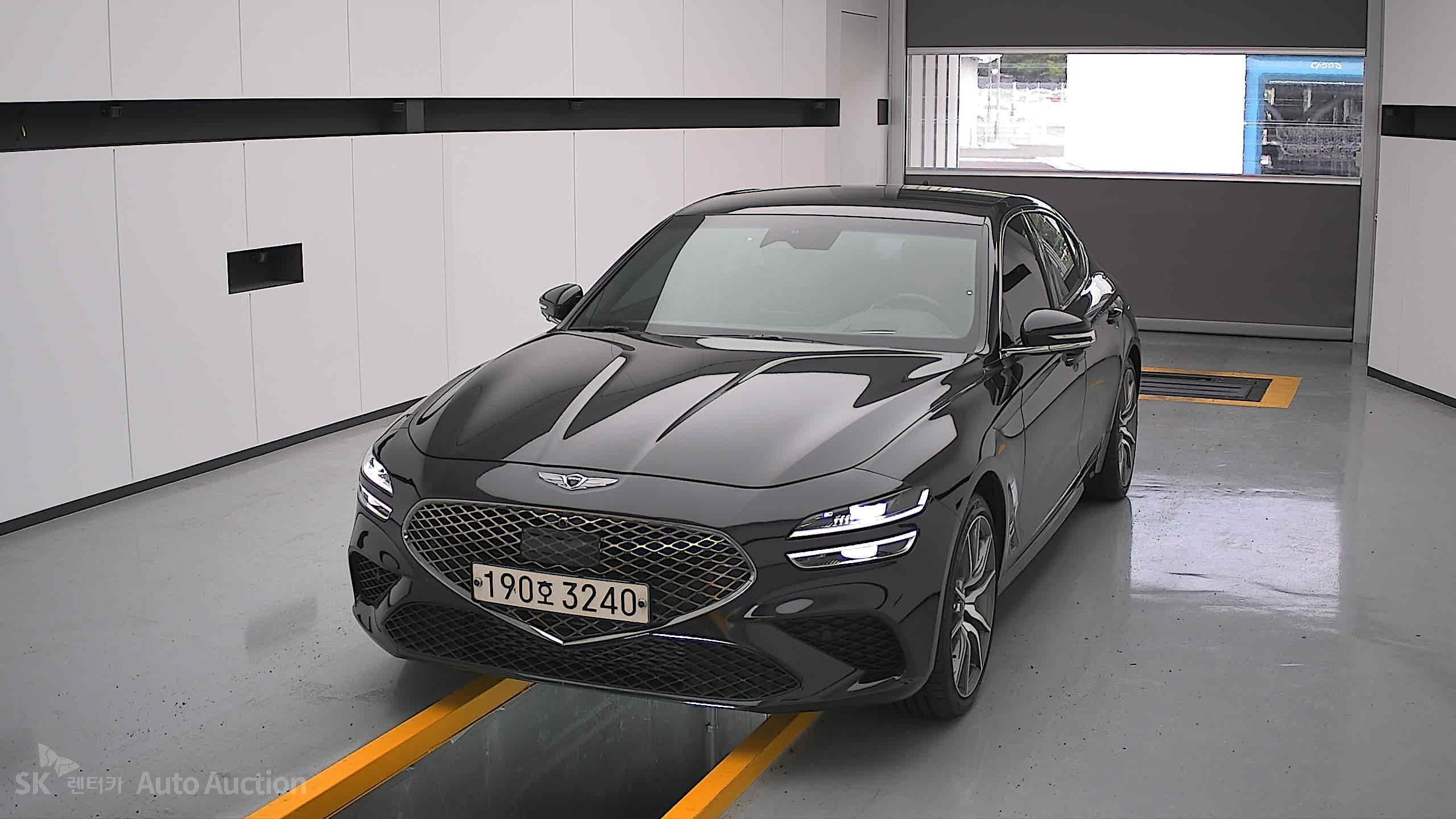 2022 - genesis g70