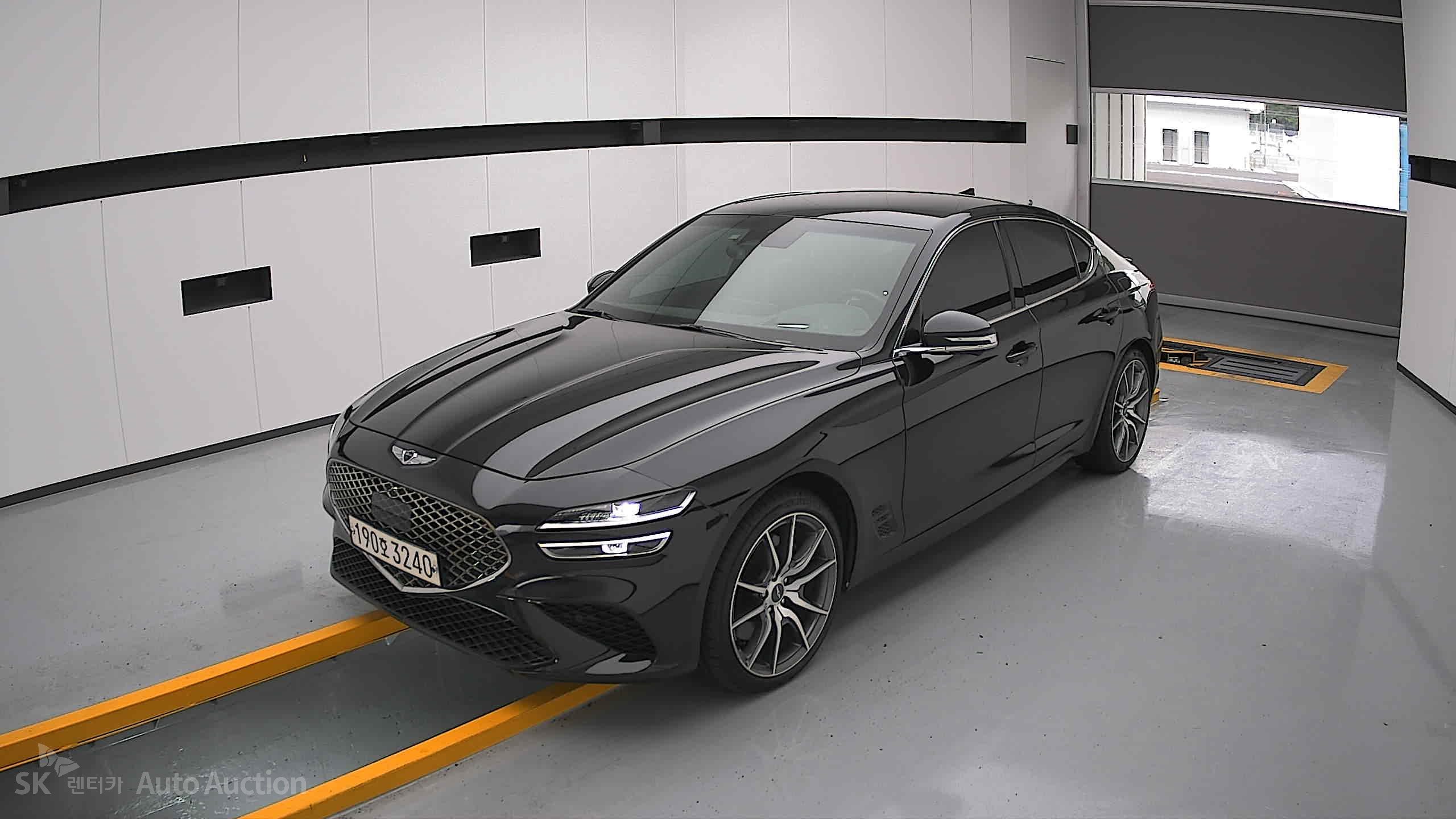 2022 - genesis g70