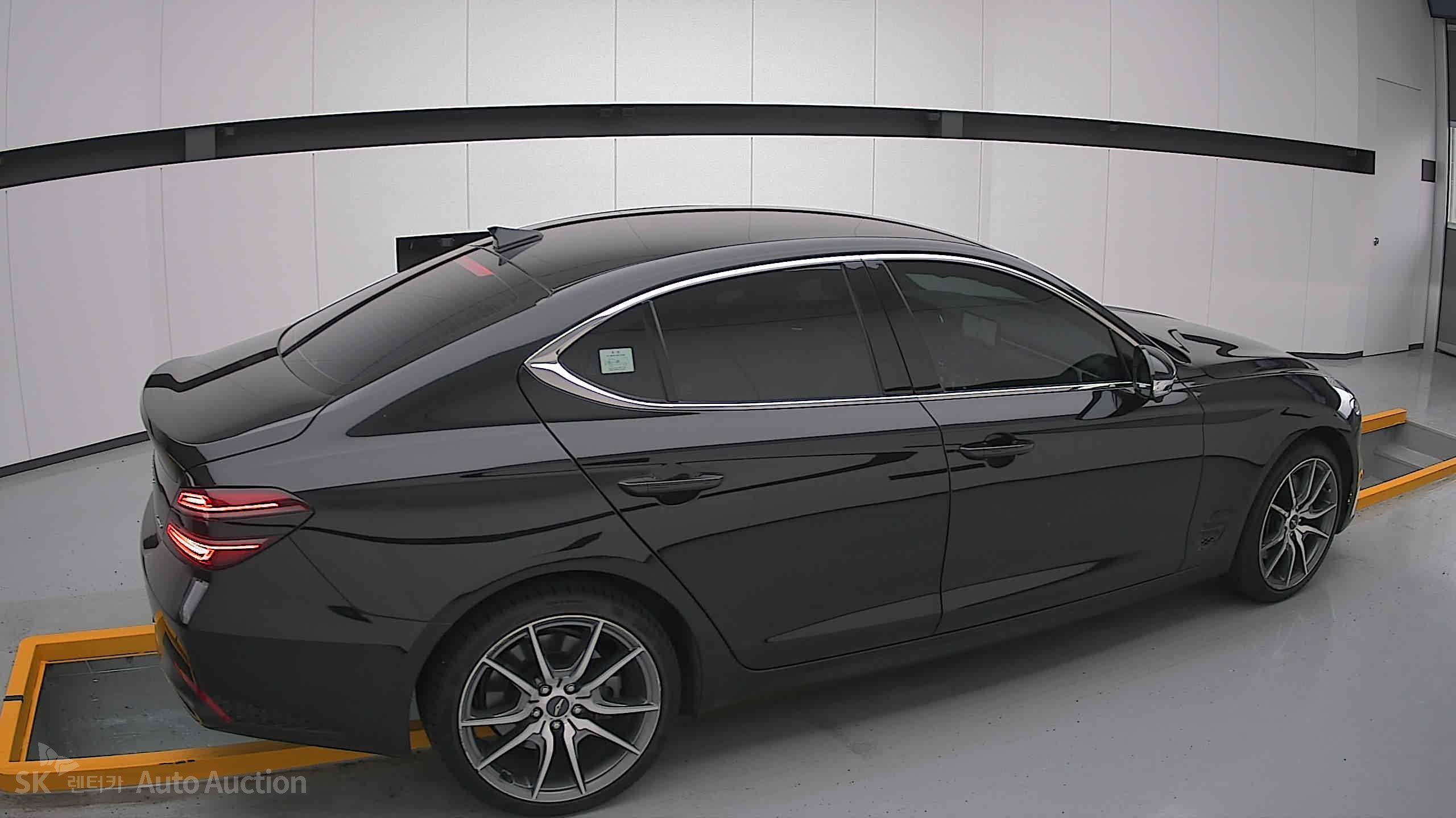 2022 - genesis g70