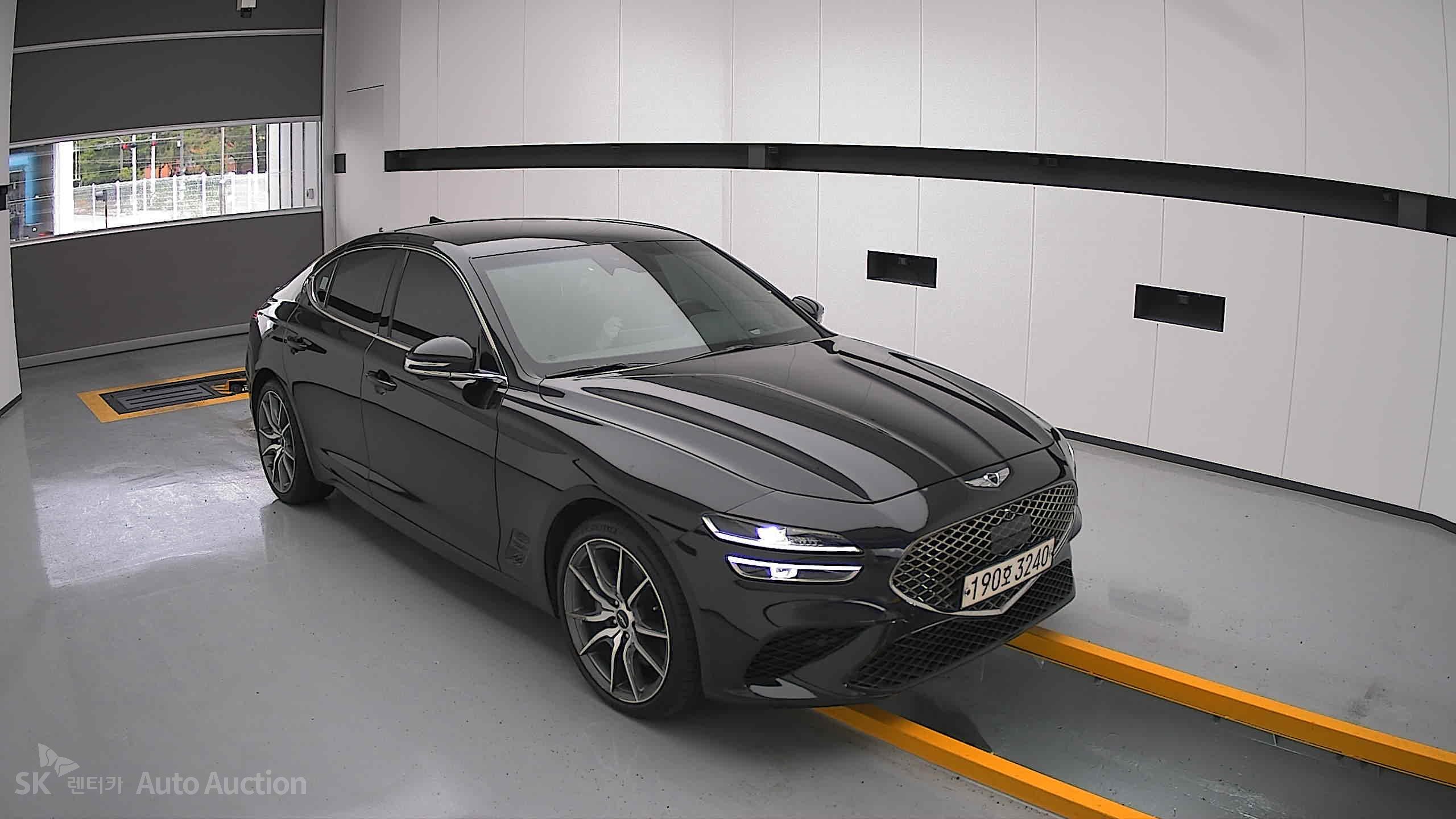 2022 - genesis g70