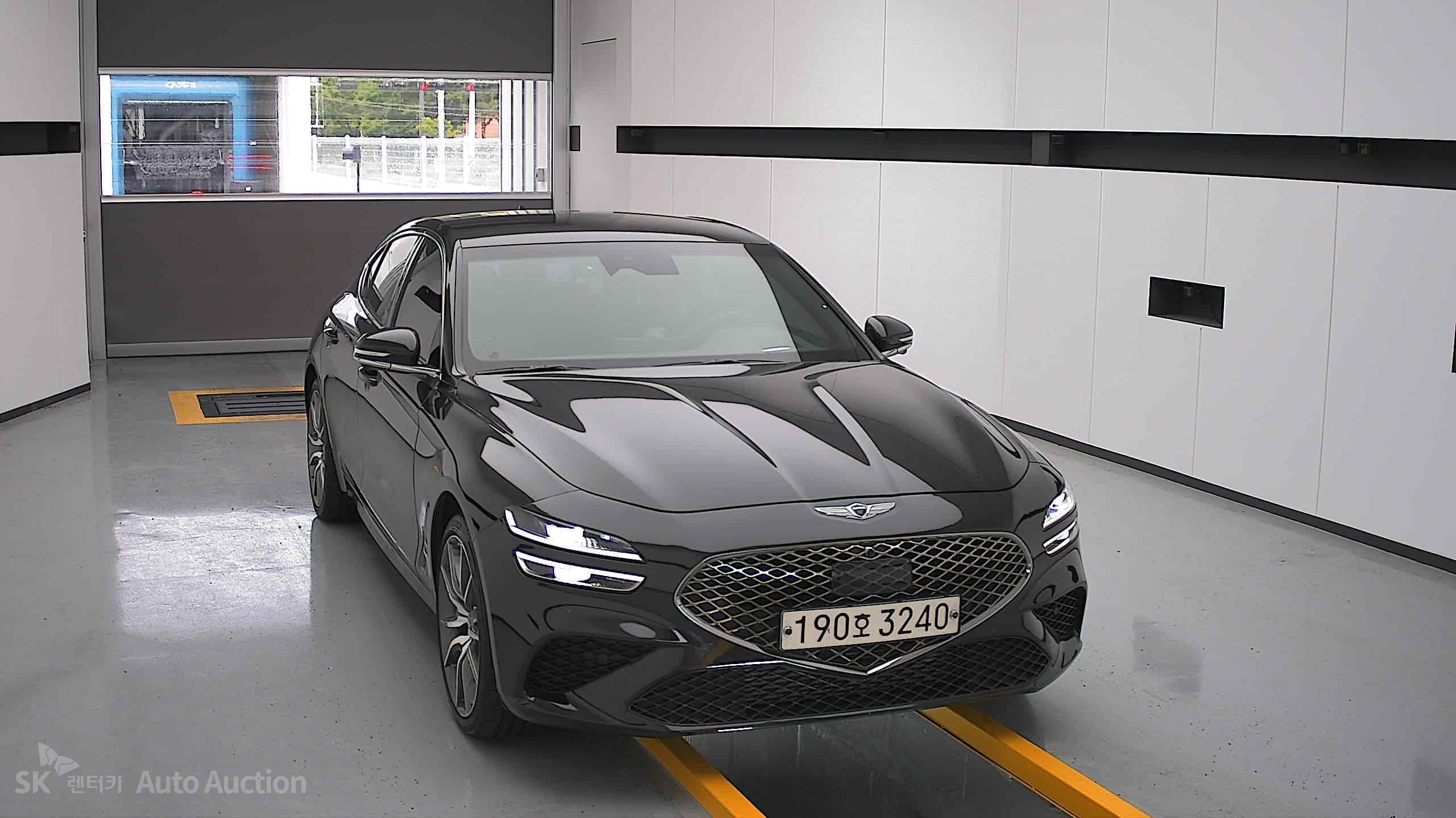 2022 - genesis g70
