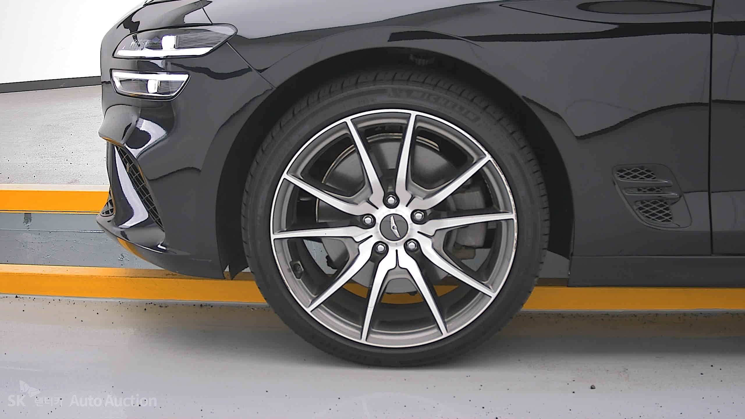 2022 - genesis g70