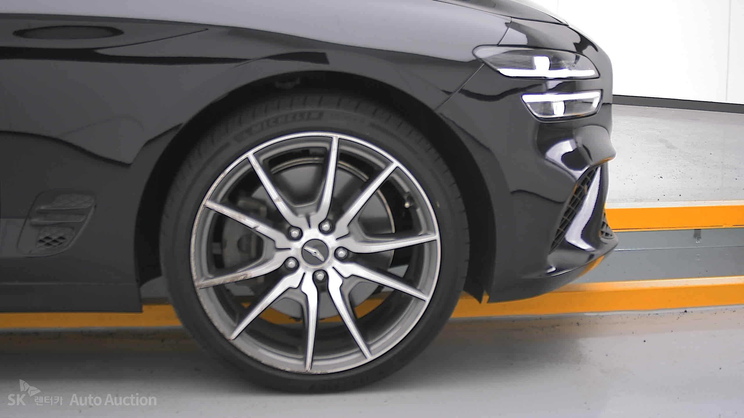 2022 - genesis g70