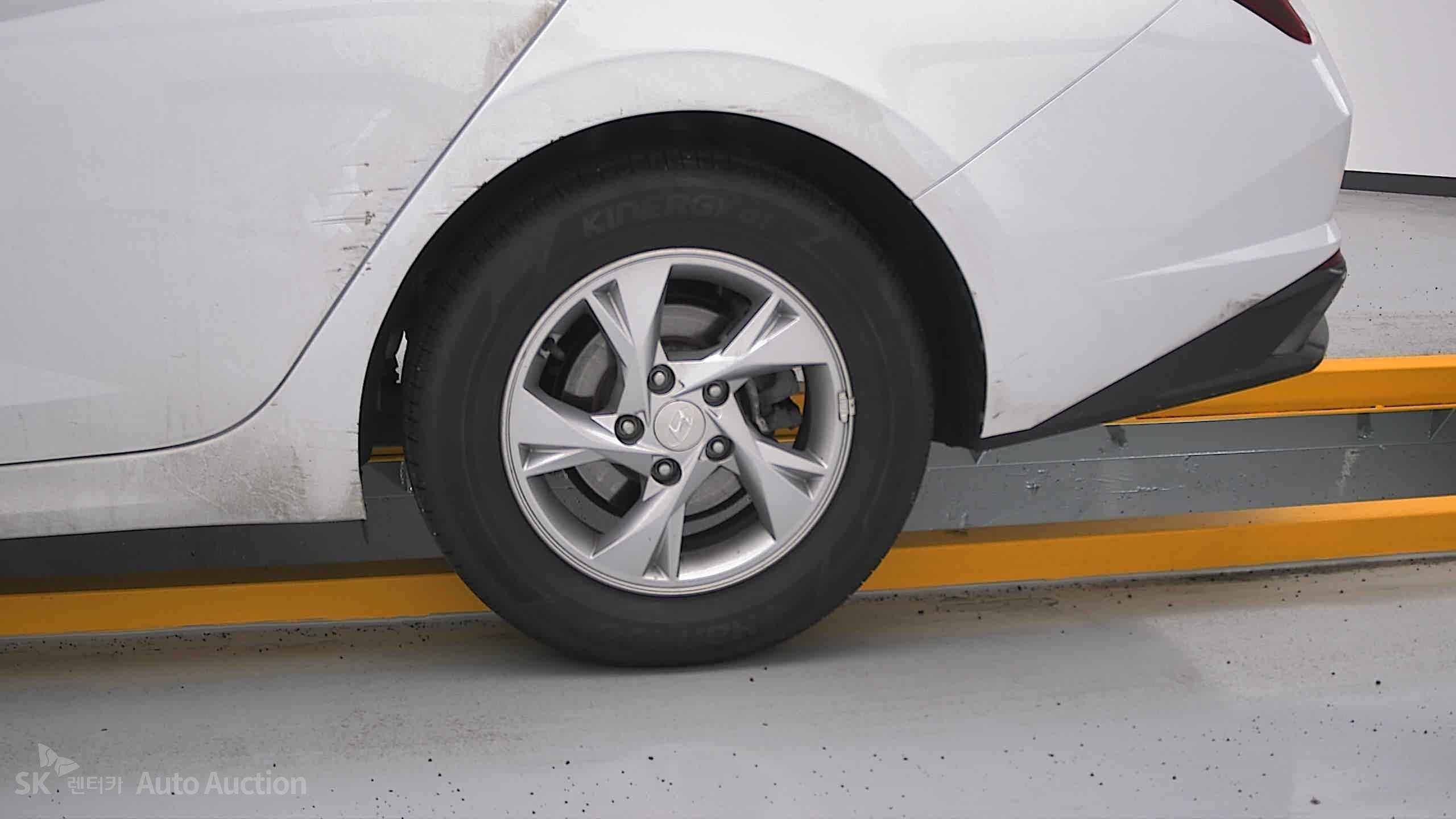 2022 - hyundai avante