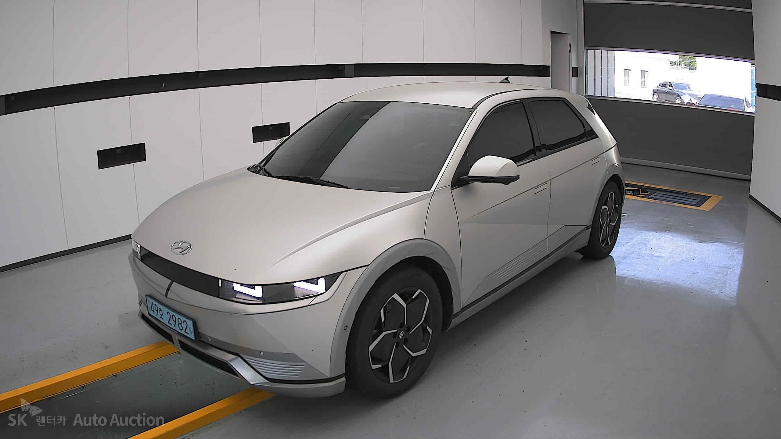 2022 - hyundai ioniq