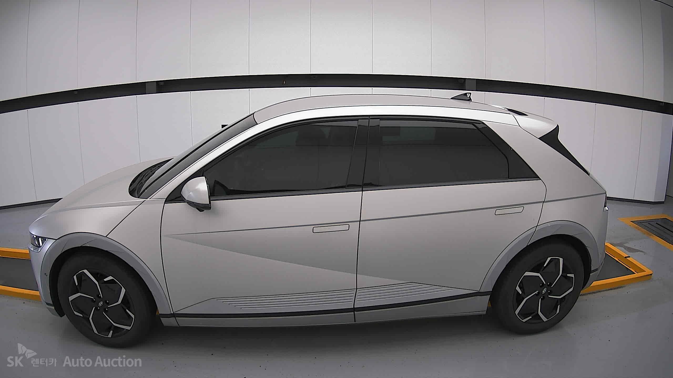 2022 - hyundai ioniq