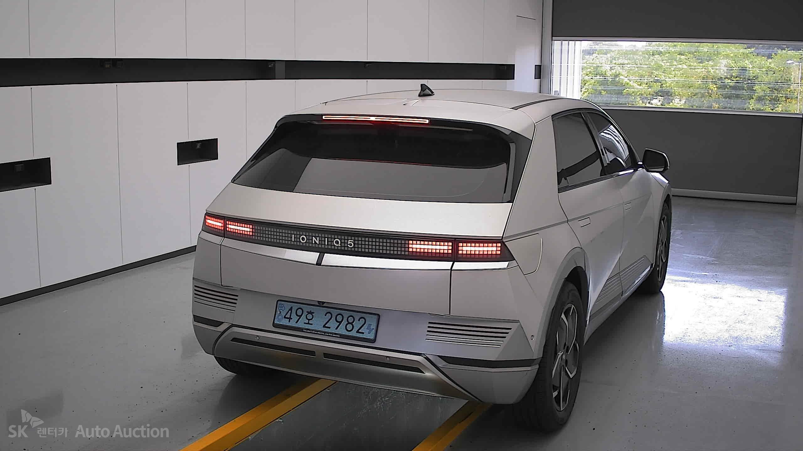 2022 - hyundai ioniq