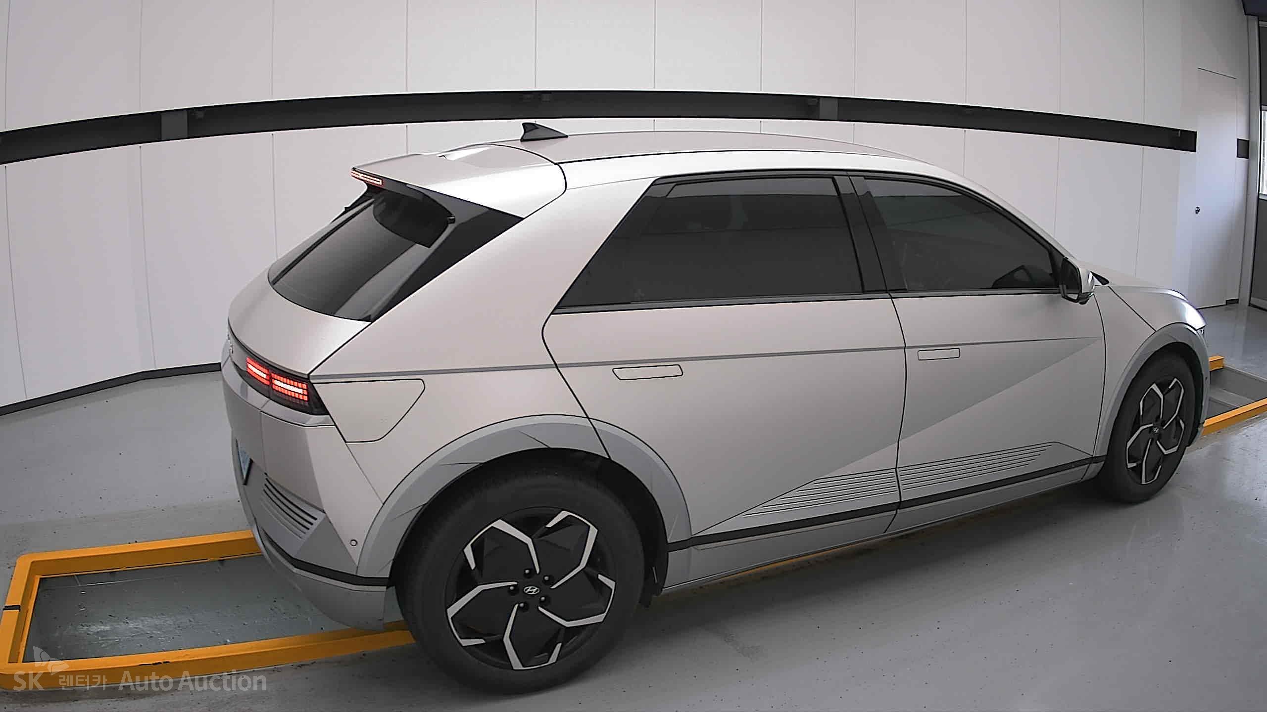 2022 - hyundai ioniq
