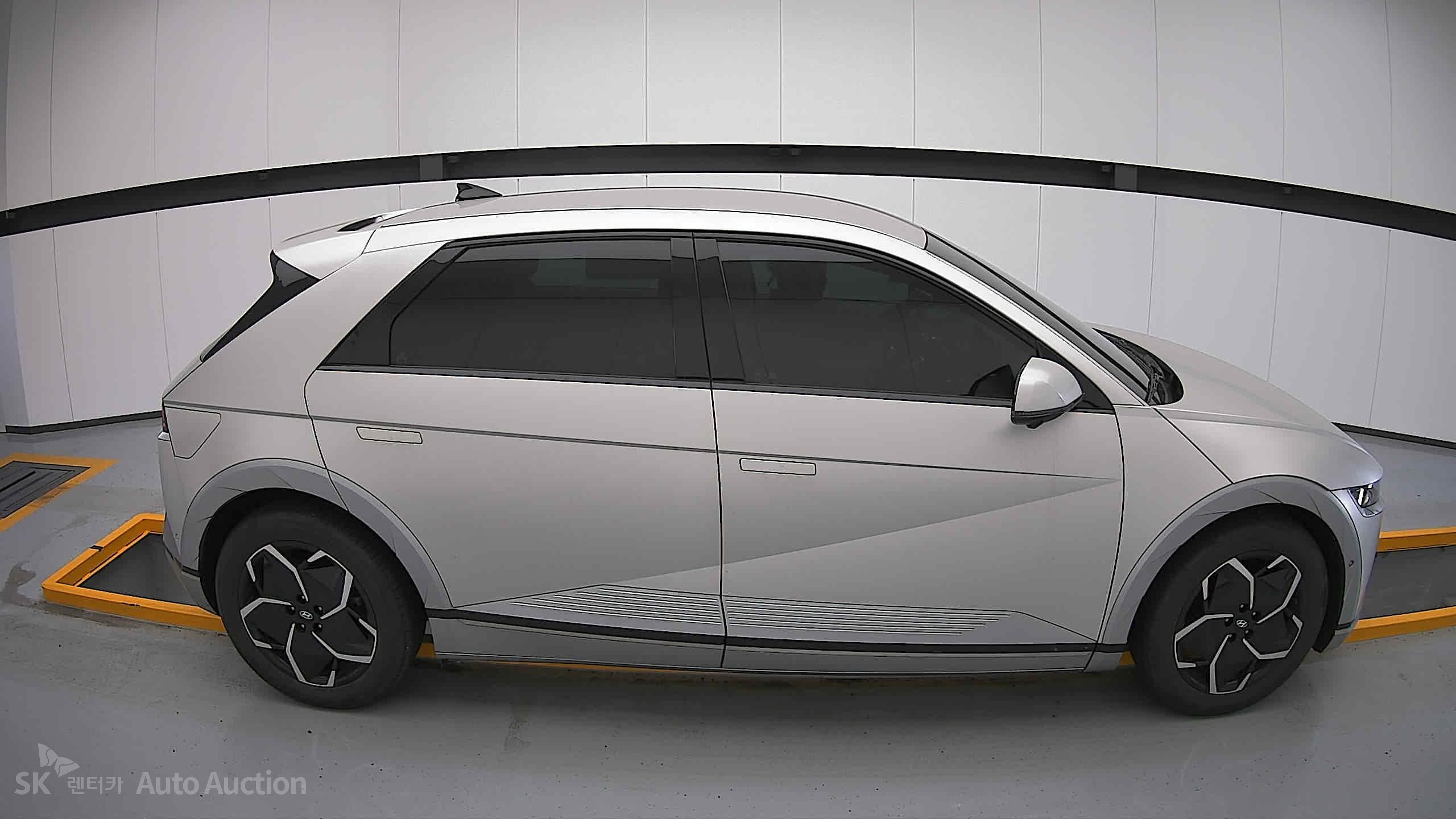 2022 - hyundai ioniq
