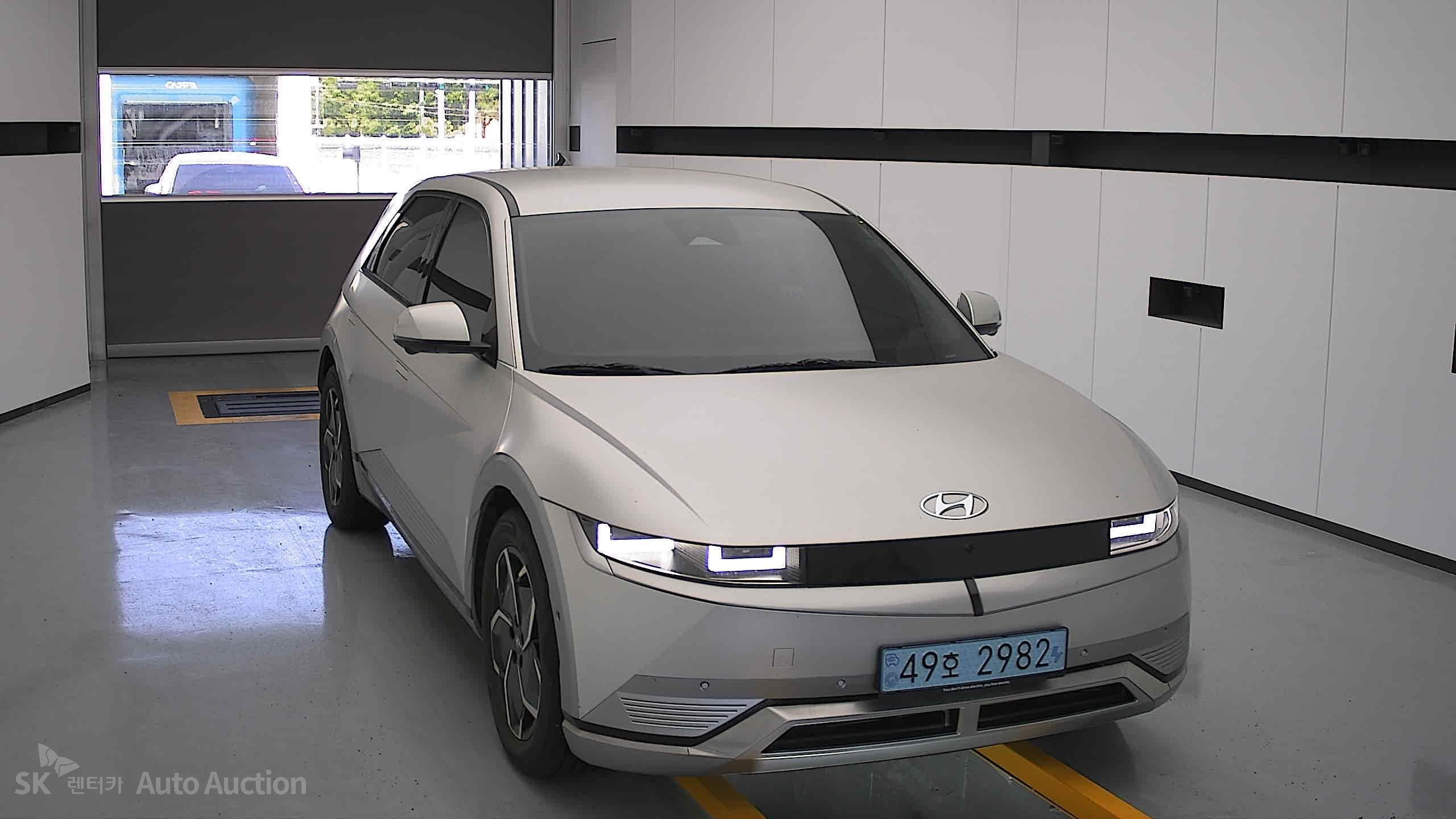 2022 - hyundai ioniq