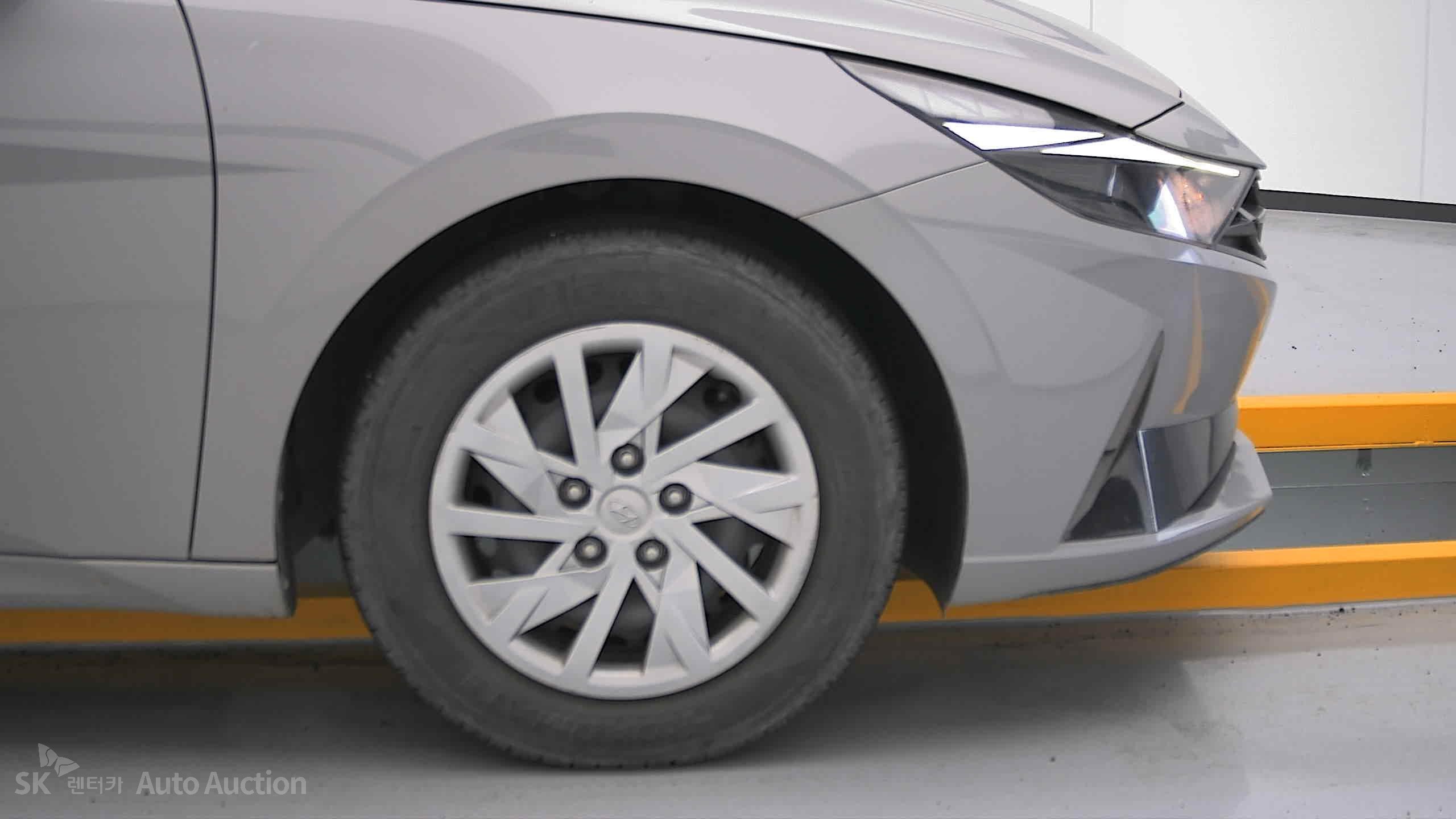 2021 - hyundai avante
