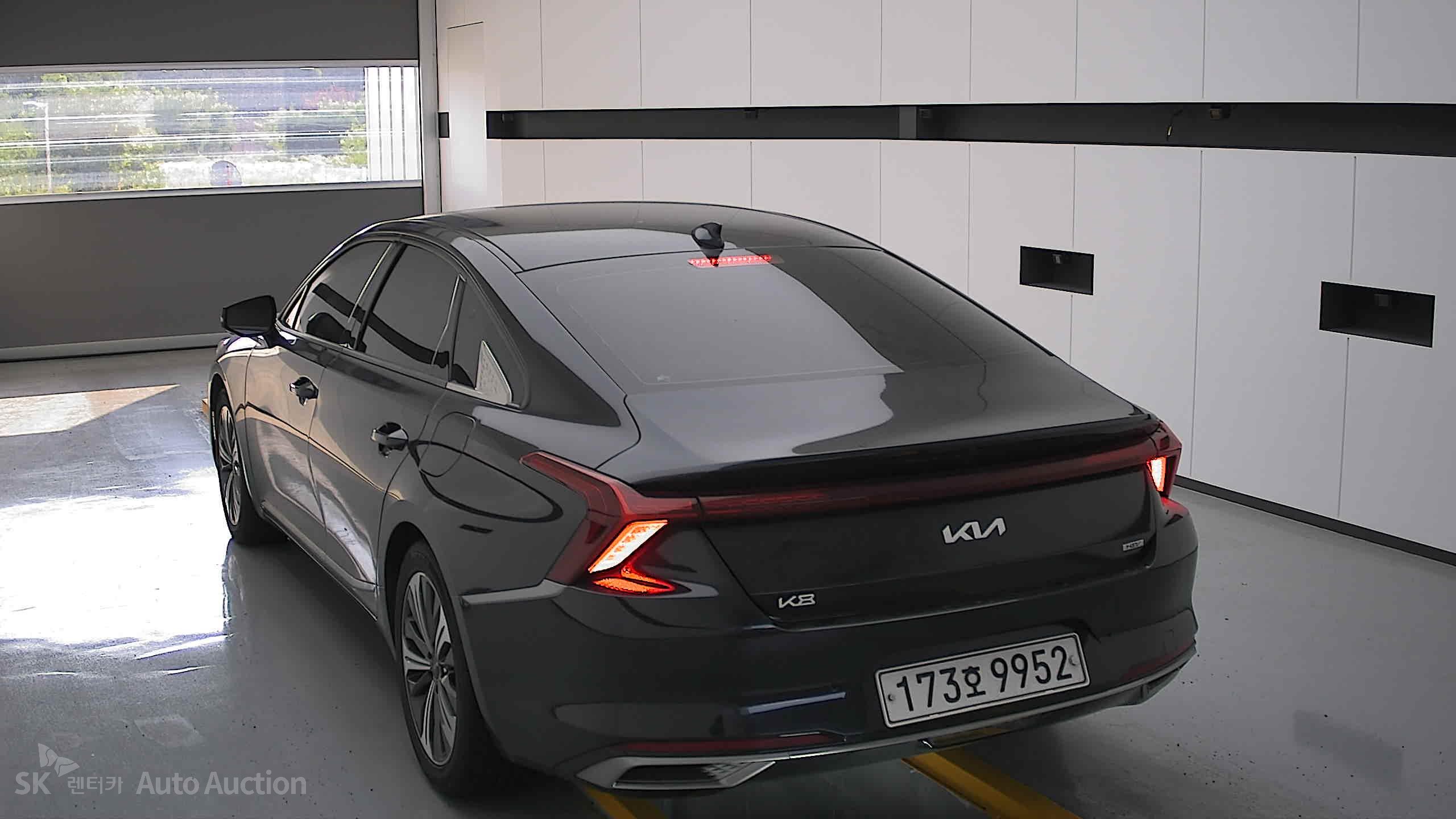 2022 - kia k8