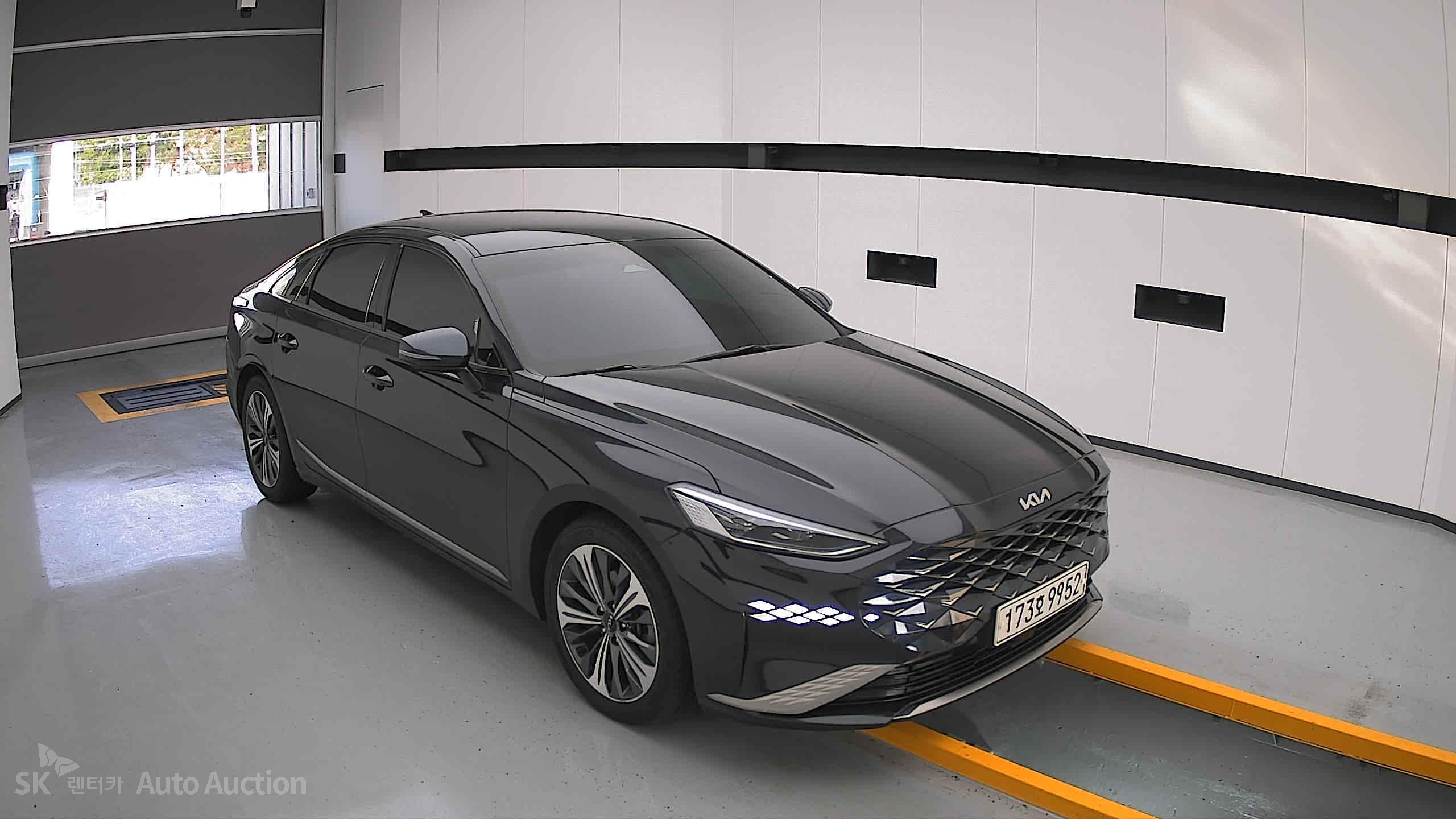 2022 - kia k8