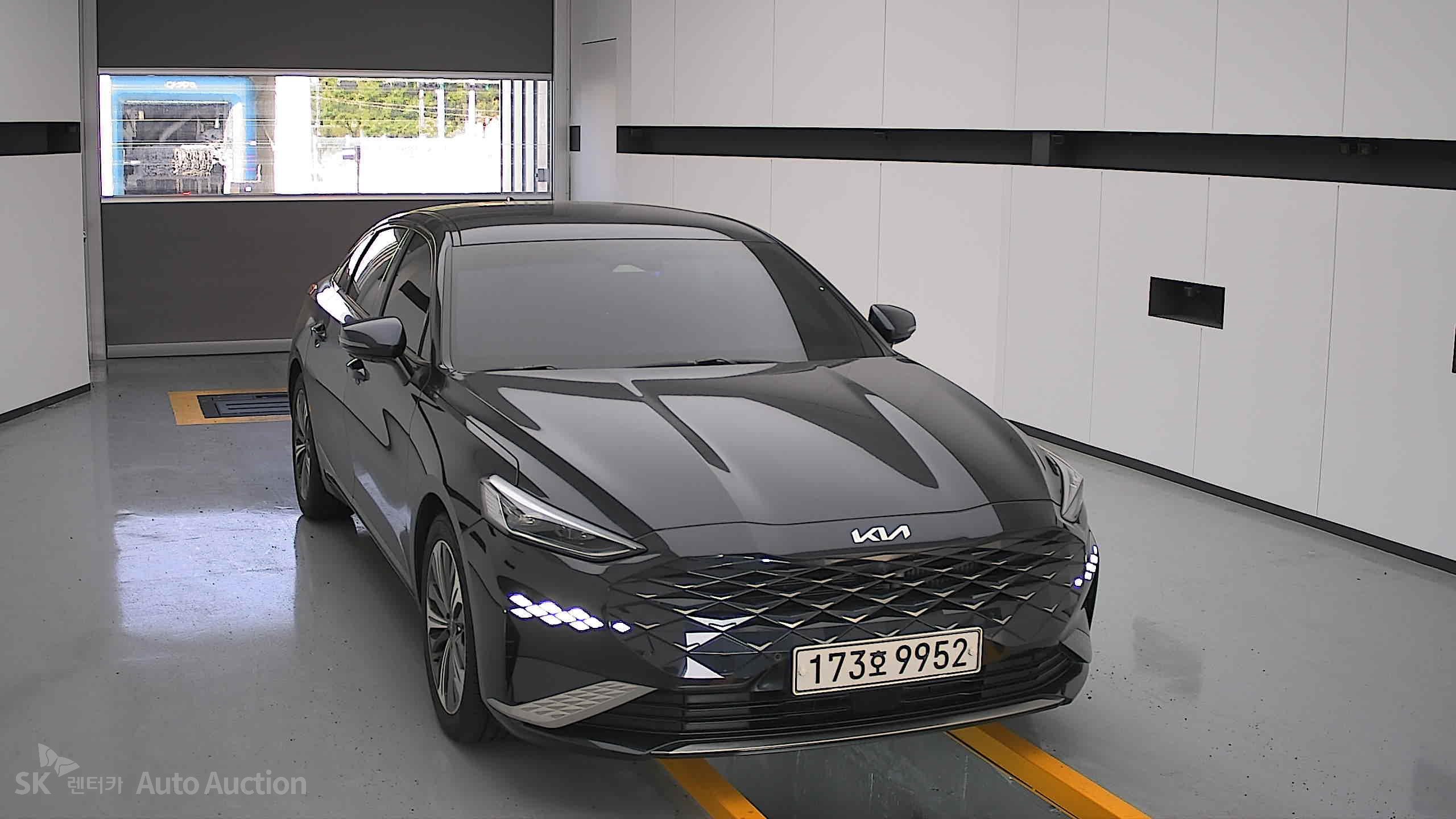 2022 - kia k8