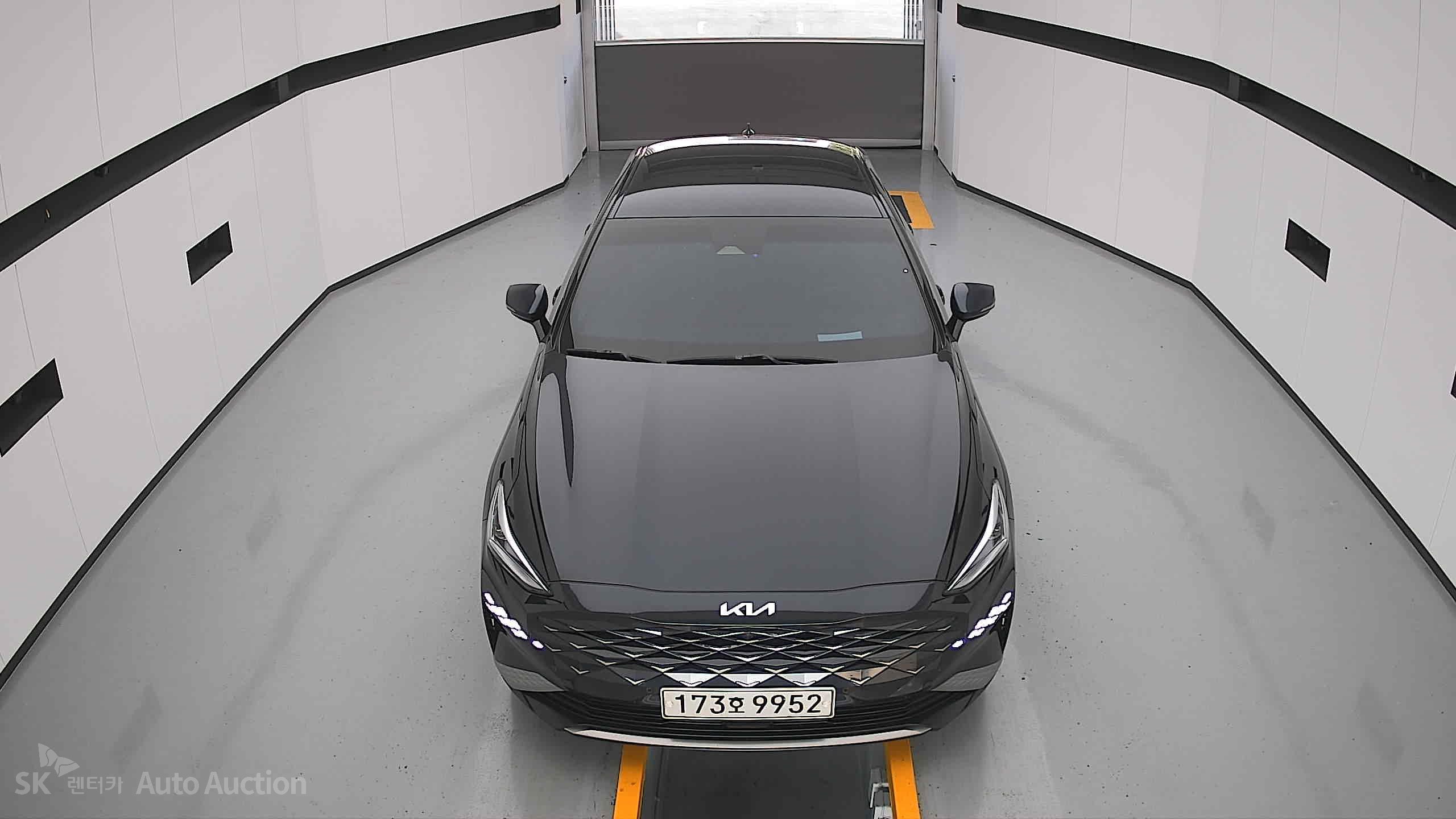 2022 - kia k8