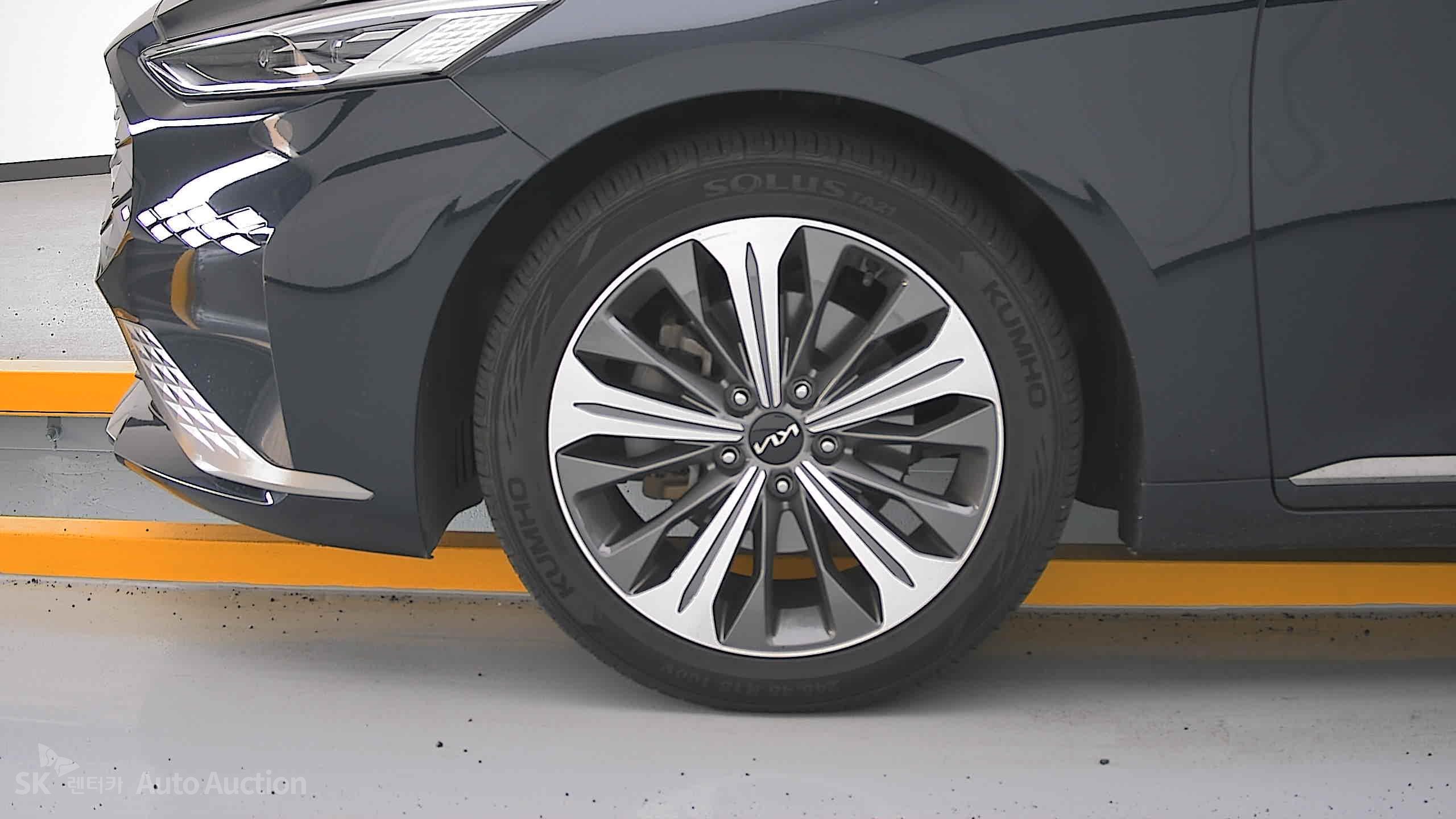 2022 - kia k8