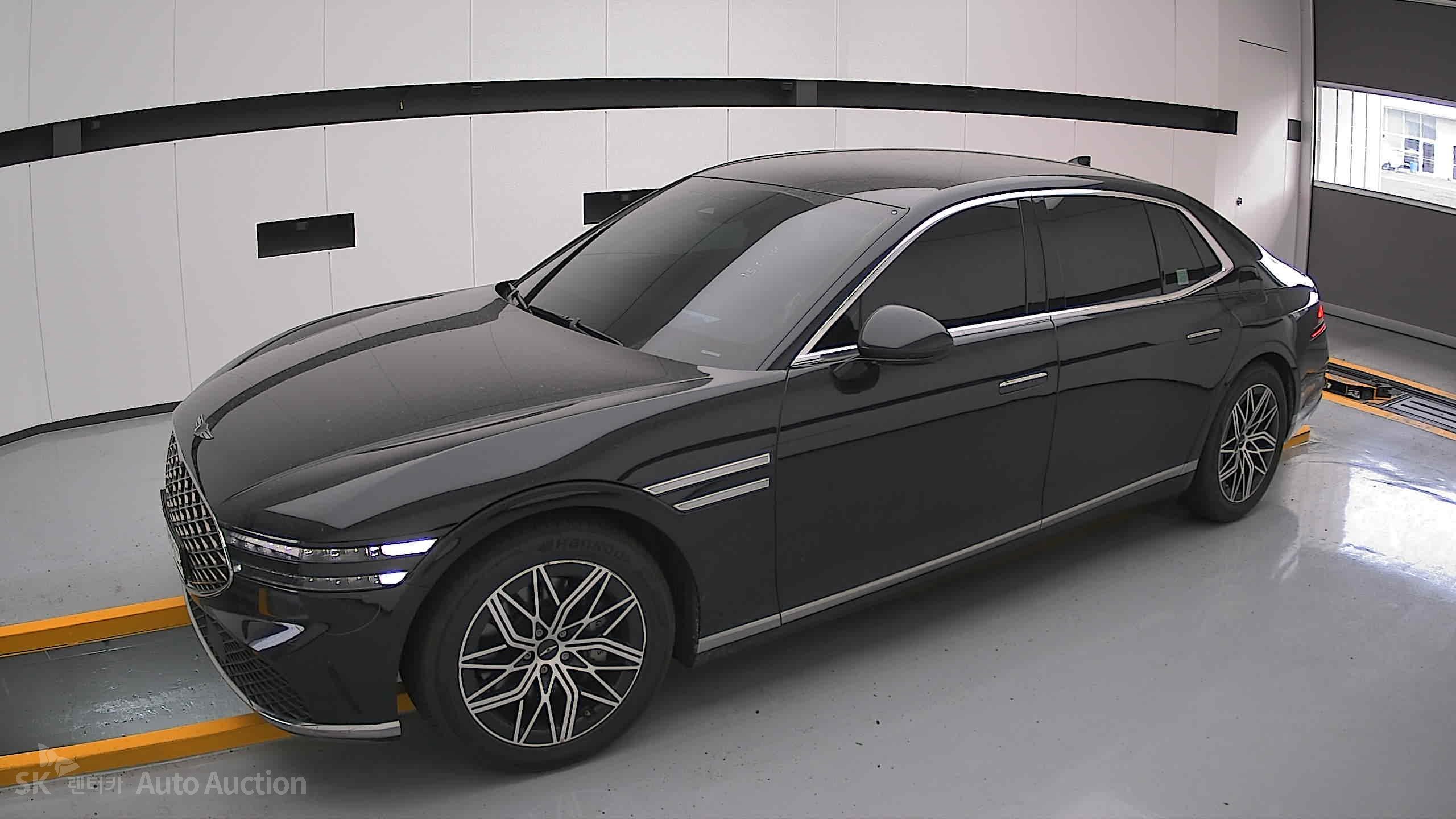 2023 - genesis g90