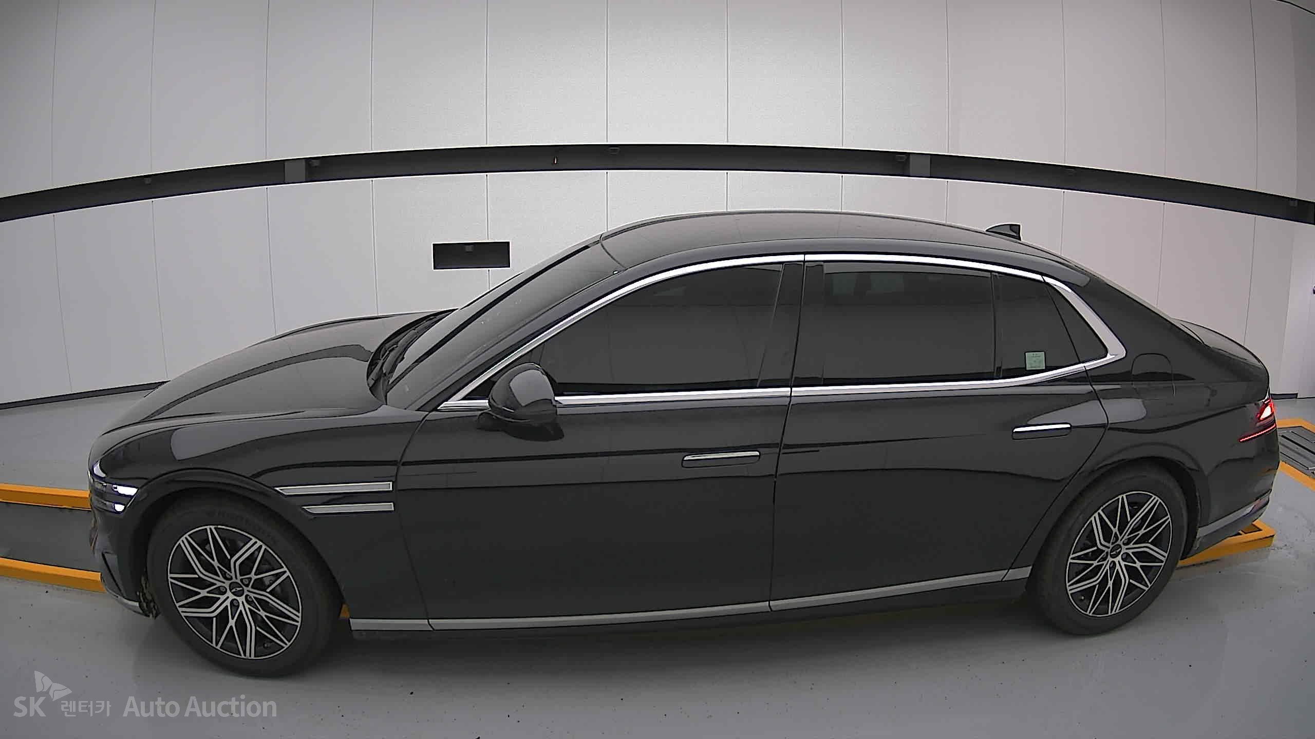2023 - genesis g90