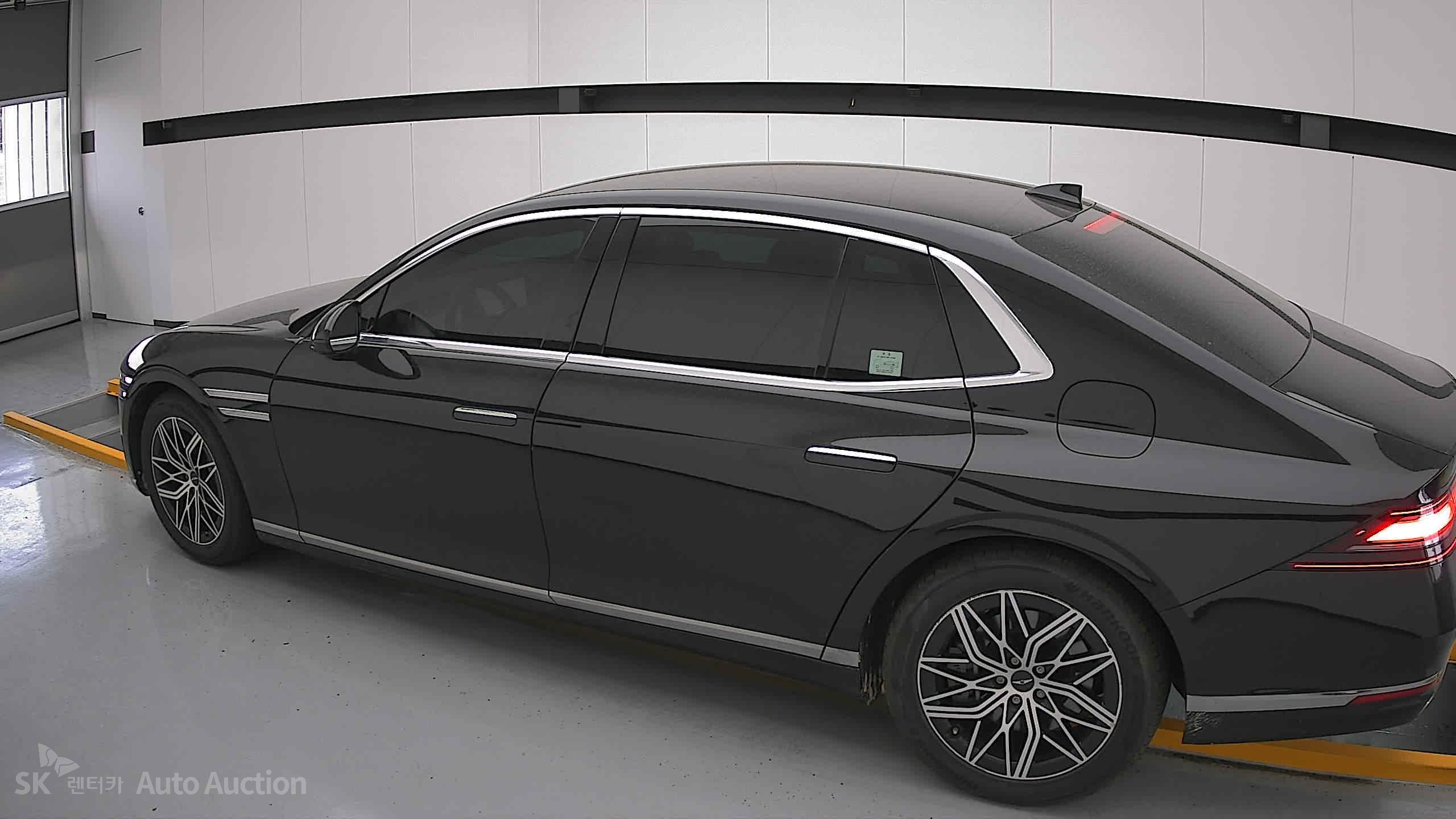 2023 - genesis g90