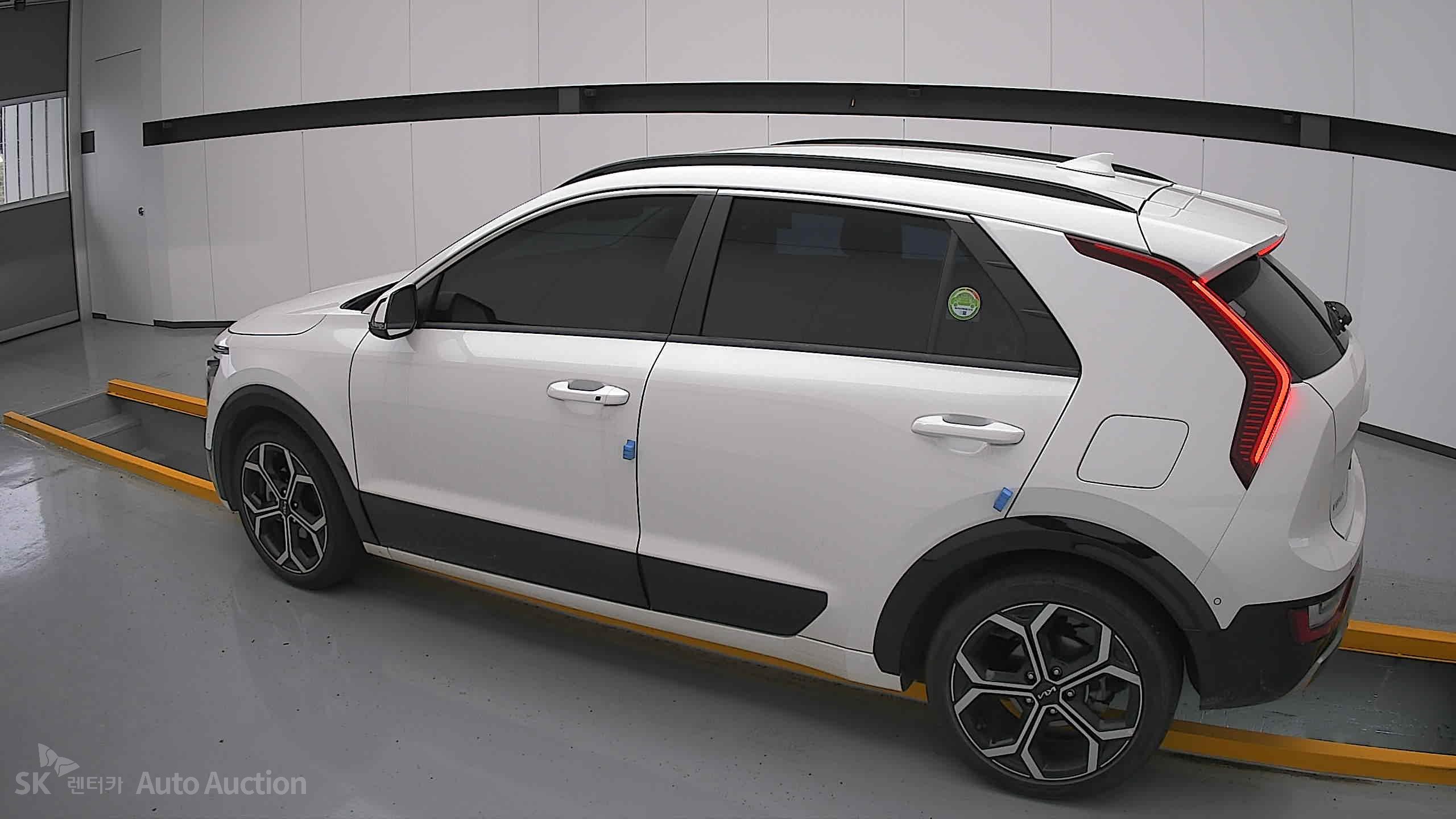 2022 - kia all-new niro