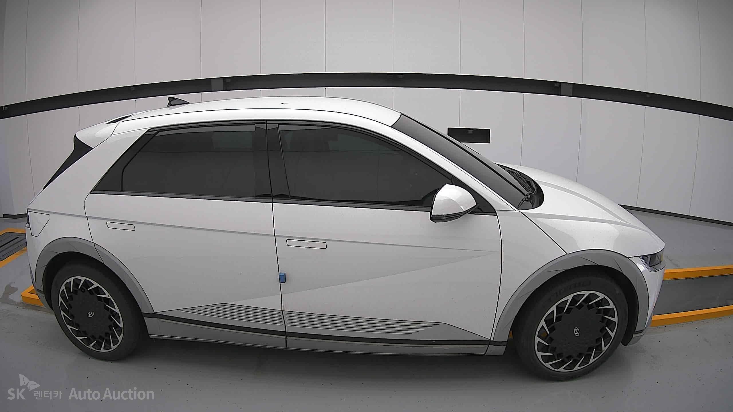 2022 - hyundai ioniq