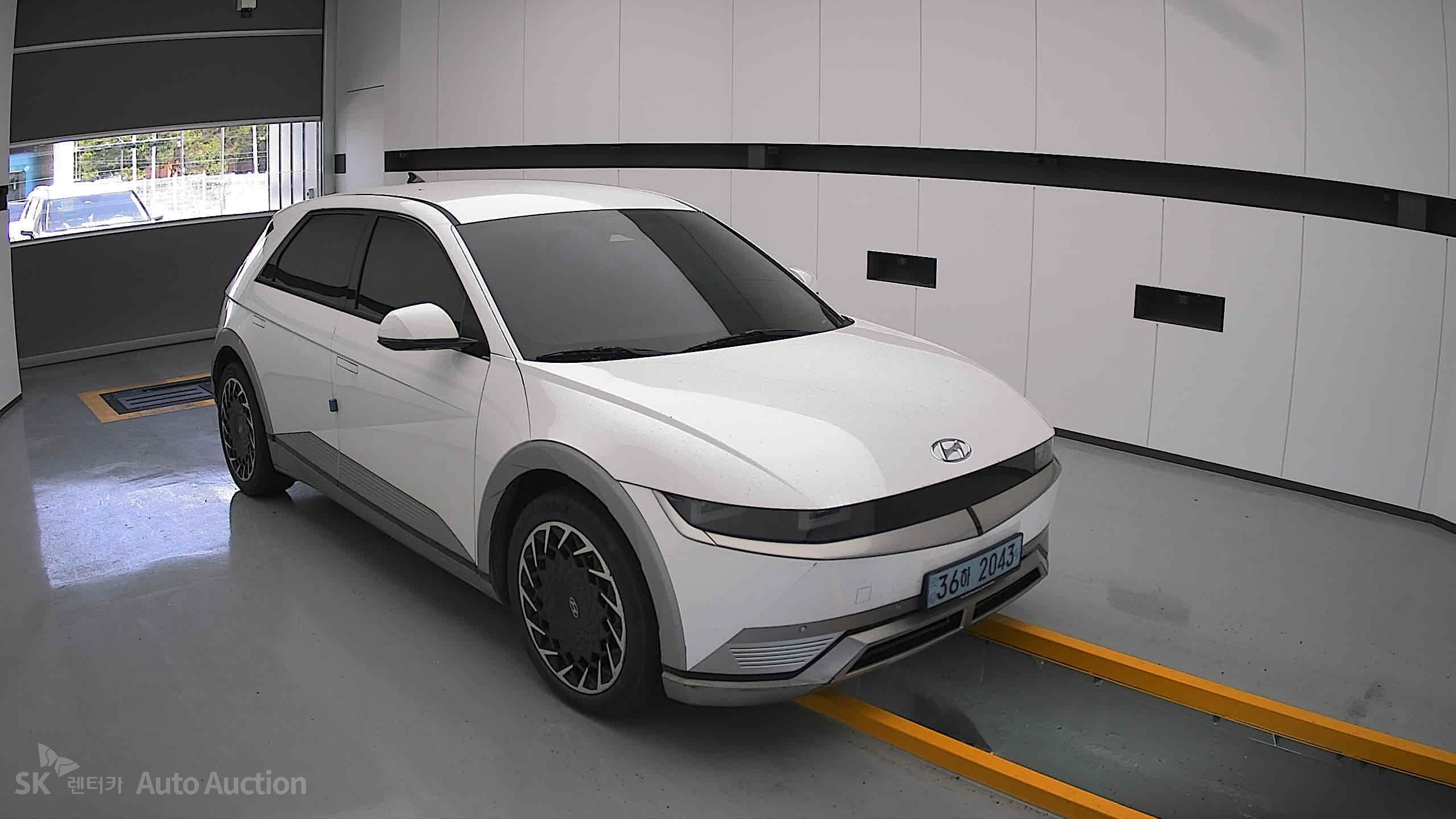 2022 - hyundai ioniq