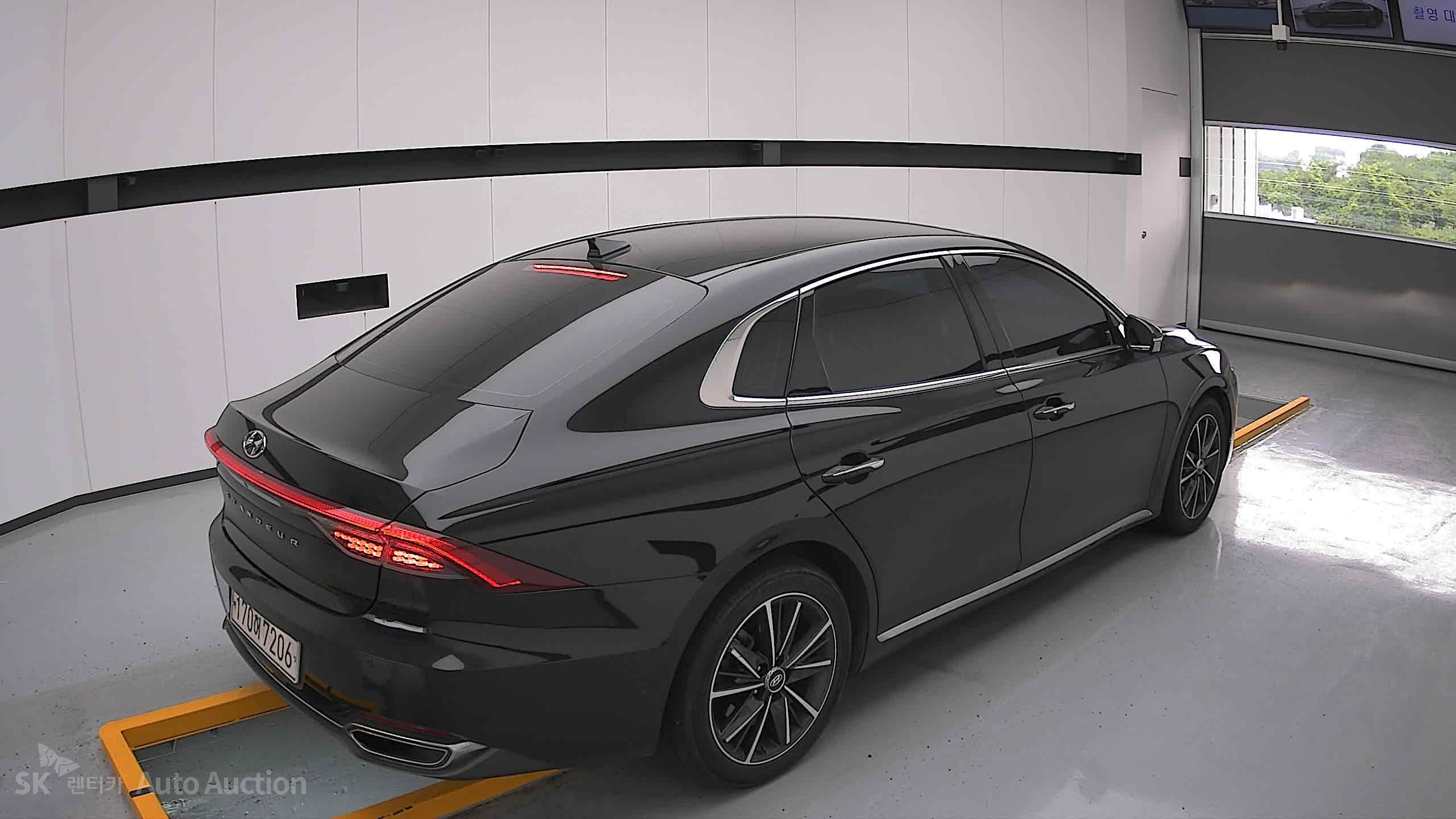 2021 - hyundai grandeur