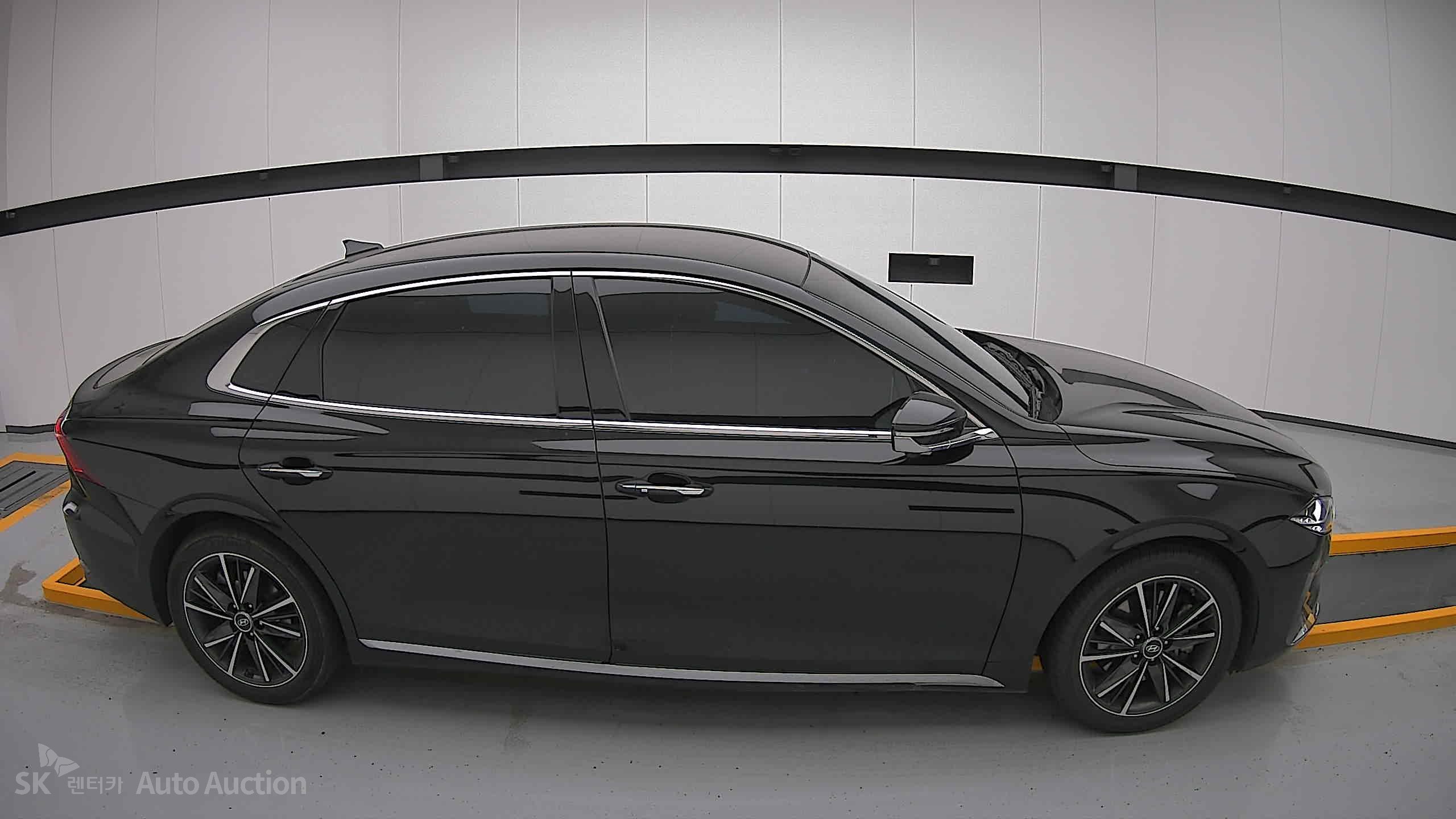 2021 - hyundai grandeur