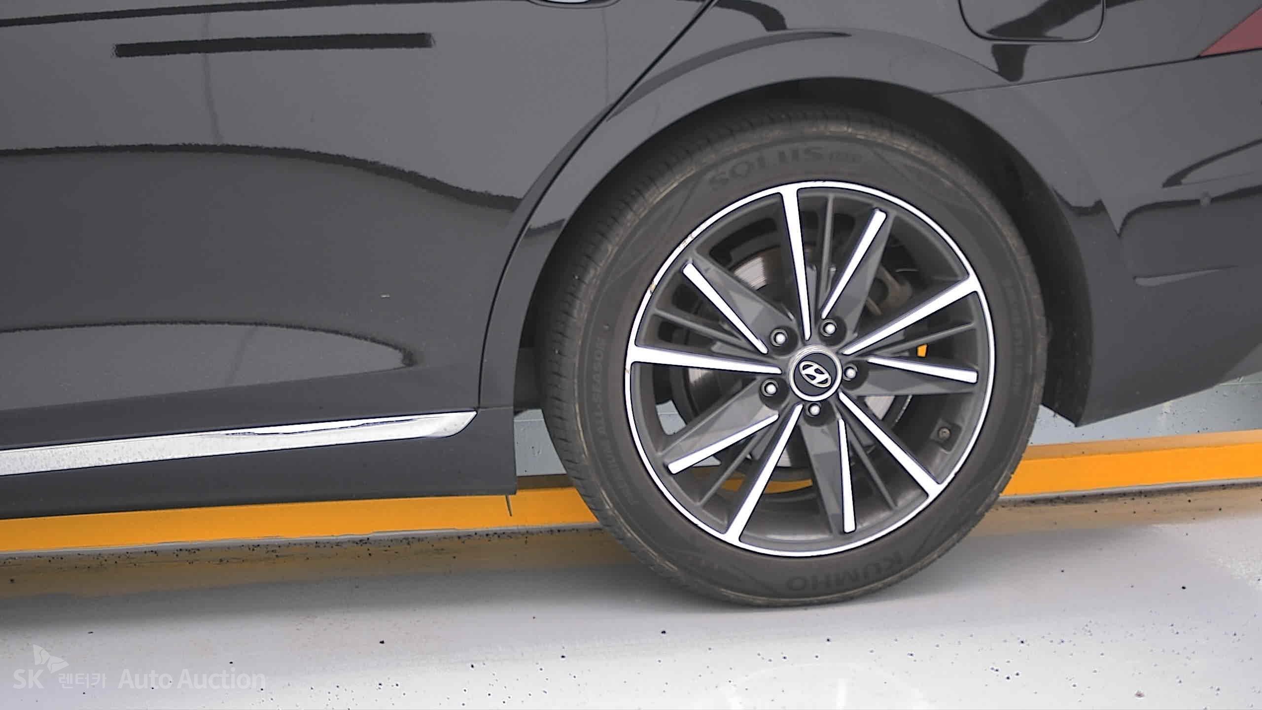 2021 - hyundai grandeur