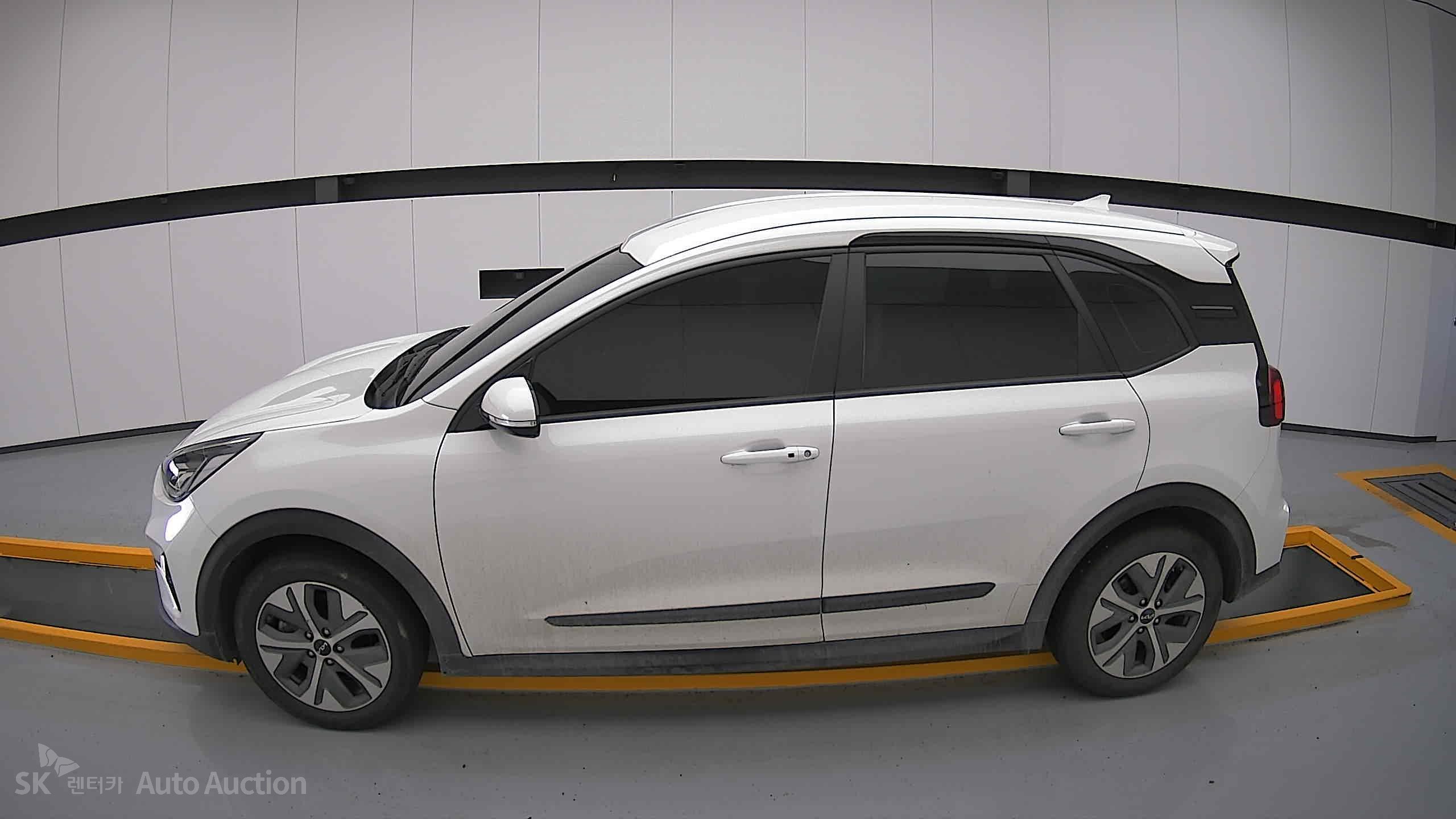 2023 - kia niro