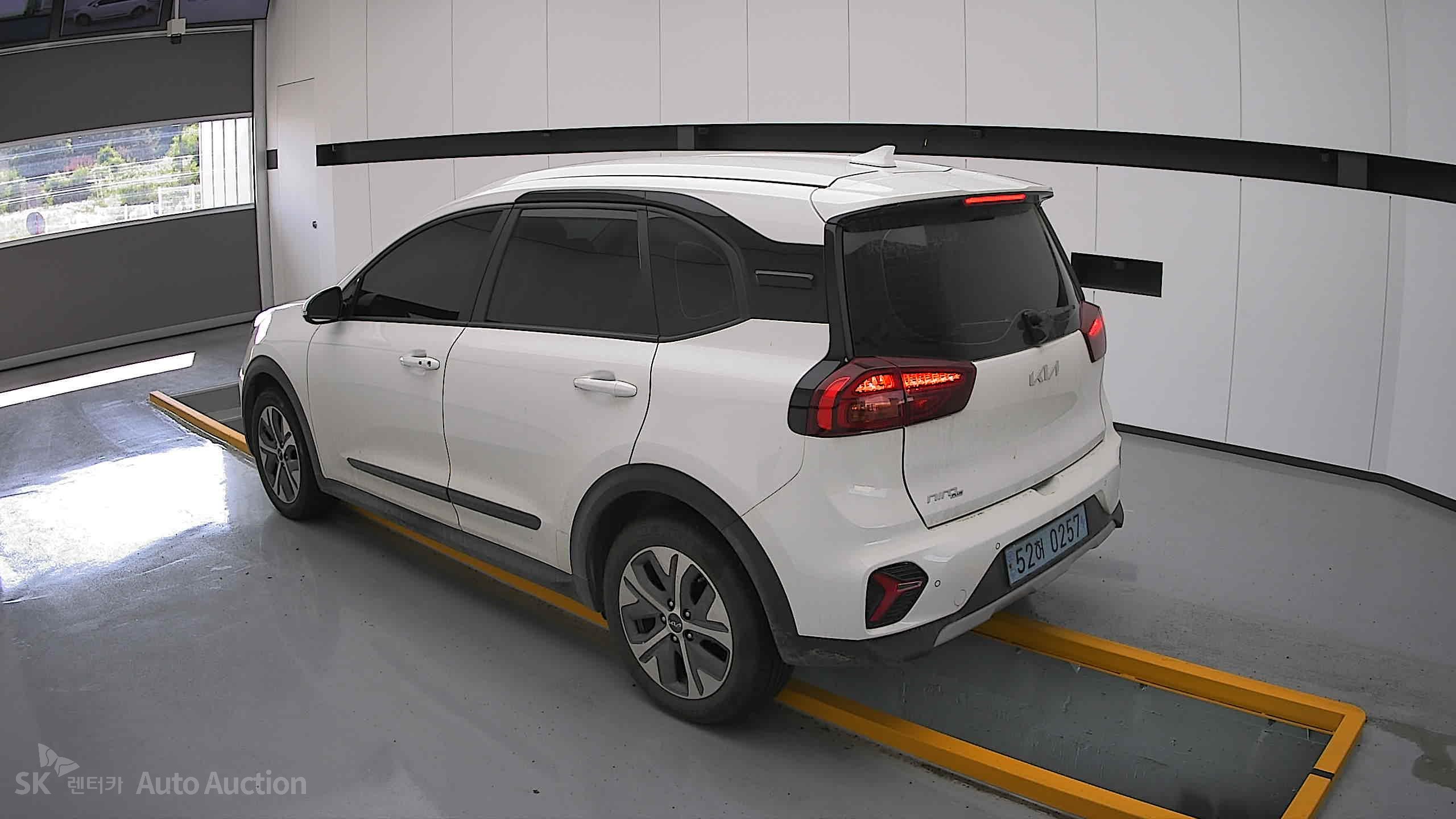 2023 - kia niro