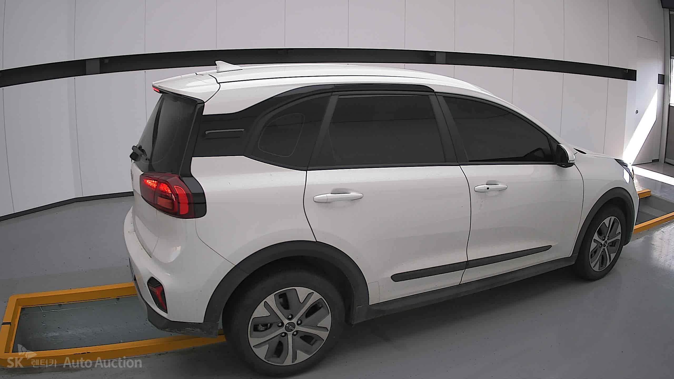 2023 - kia niro