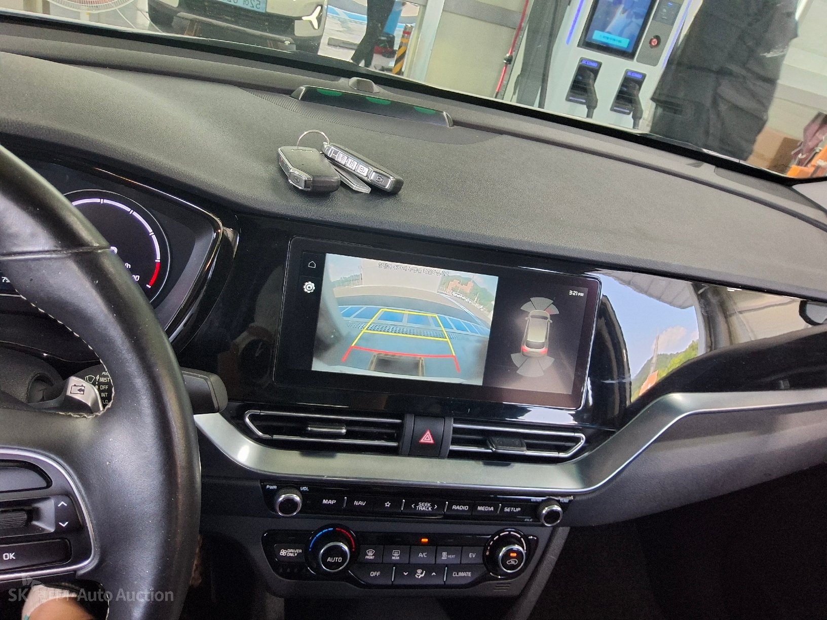 2023 - kia niro